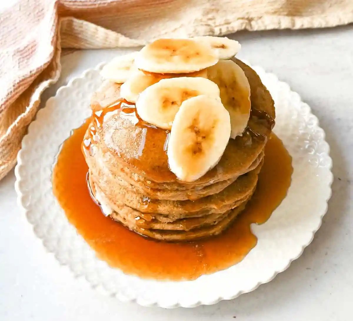 Healthy Banana Oatmeal Pancakes. Banana and Oatmeal Pancakes are delicious healthy pancakes that are gluten-free, dairy-free, and sugar-free. You won't miss any of it! These are the best healthy pancakes have zero butter or oil in them. These light and fluffy gluten-free pancakes will keep you full and satisfied without all of the fillers. These Banana Oat Pancakes are whipped up in a blender in no time at all. You won't believe how good they taste!