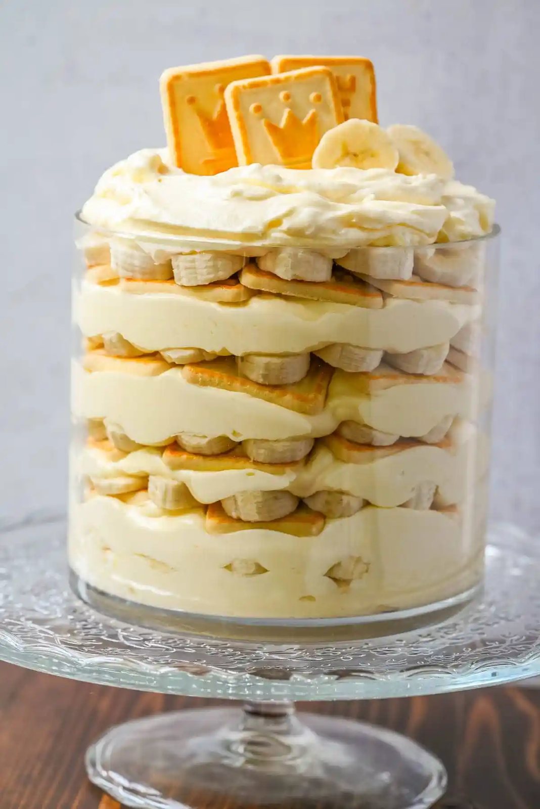 Banana Pudding with Chessmen Cookies