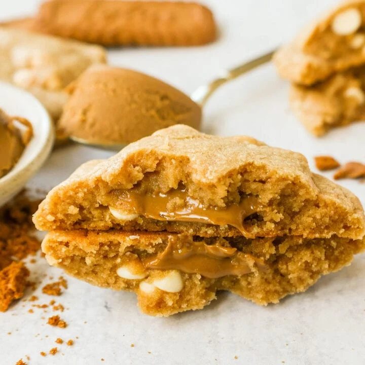 These Biscoff Cookies are filled with Biscoff cookie butter and white chocolate chips. You will love these soft, chewy cookies stuffed with caramelized cookie butter spread.