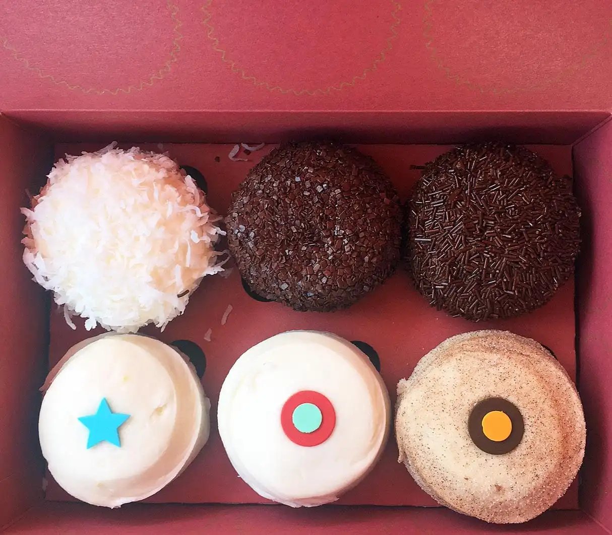 Best Places to Eat in Orange County. The most popular restaurants, food, and dessert in California. www.modernhoney.com Sprinkles Cupcakes in Corona del Mar
