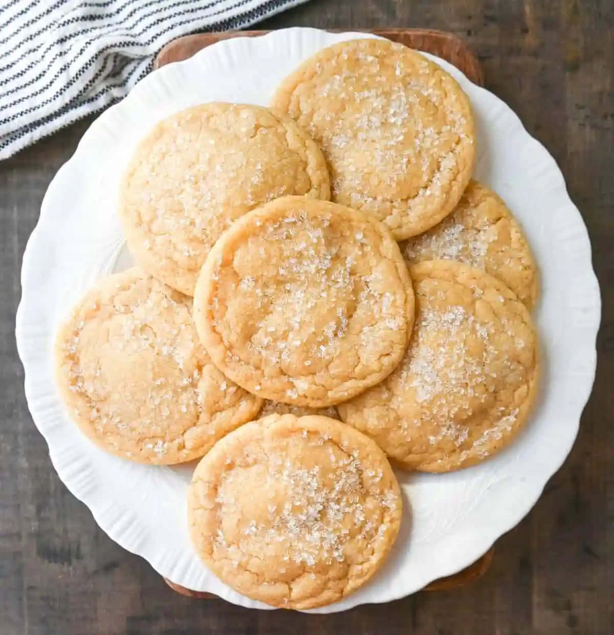 Best Soft Sugar Cookies. This is the best soft and chewy sugar cookie recipe that is so quick and easy. A classic sugar cookie recipe that doesn't even need frosting!