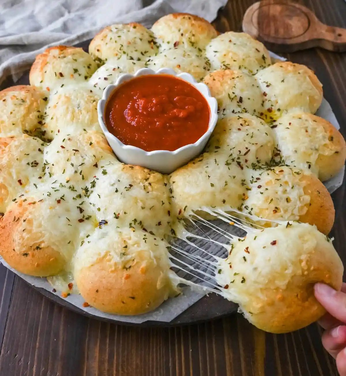 Cheesy Garlic Monkey Bread