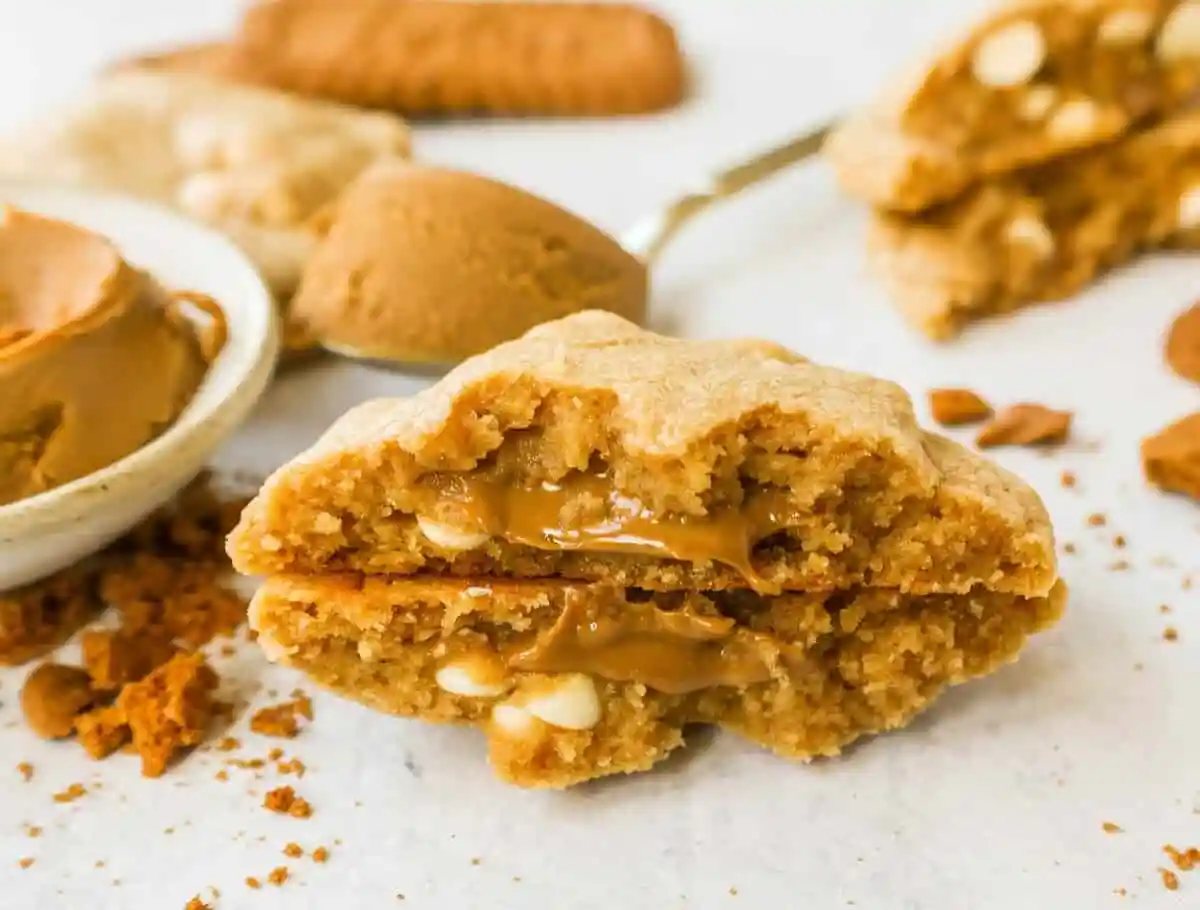 These Biscoff Cookies are filled with Biscoff cookie butter and white chocolate chips. You will love these soft, chewy cookies stuffed with caramelized cookie butter spread.
