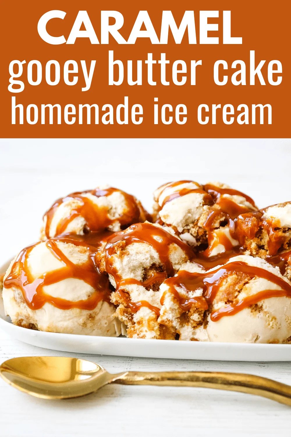 Caramel Gooey Butter Cake Ice Cream. Creamy homemade vanilla ice cream with chunks of homemade butter cake and swirls of decadent sweet caramel. www.modernhoney.com #icecream #homemadeicecream #caramel