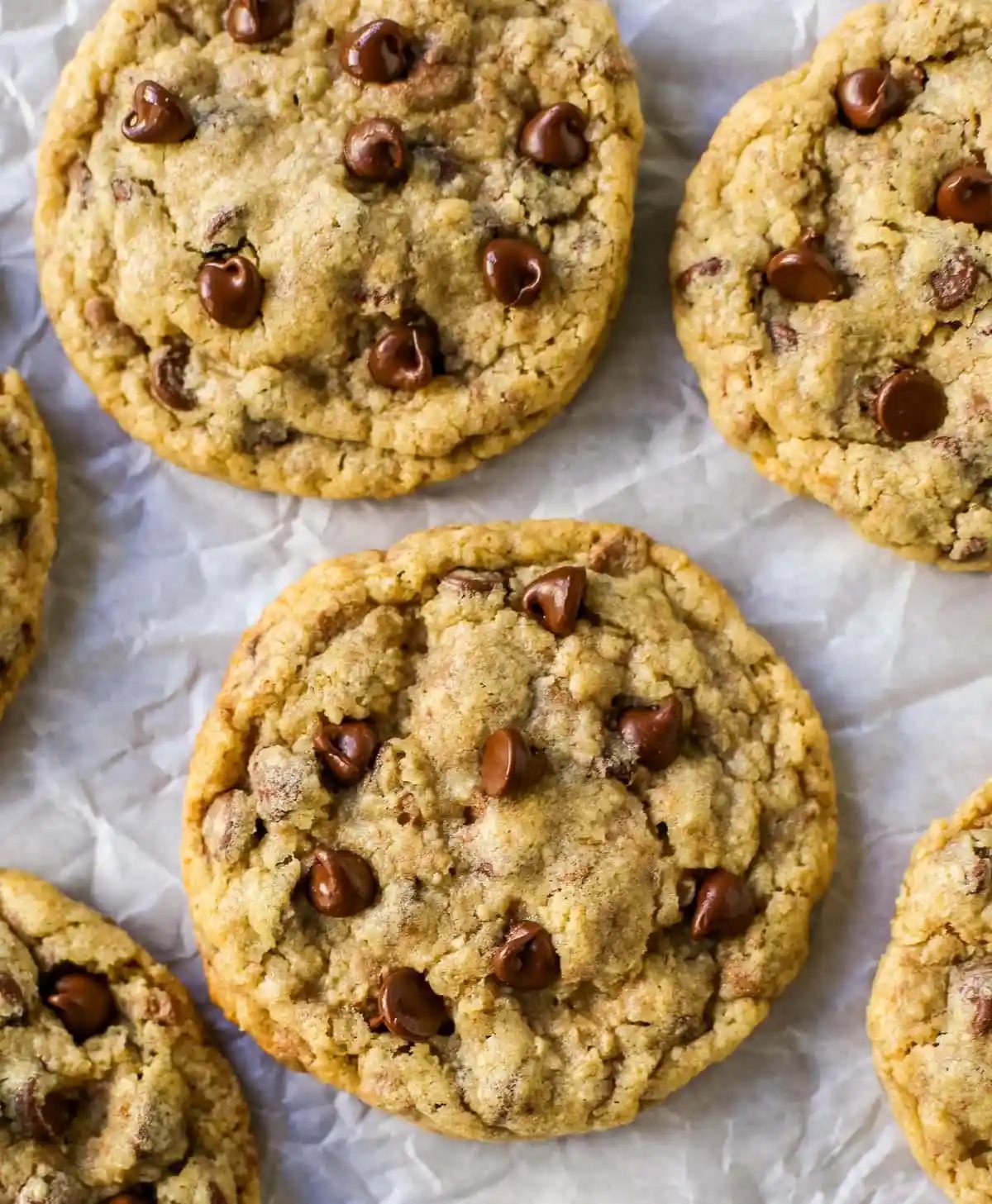 Chocolate Chip Oatmeal Cookies