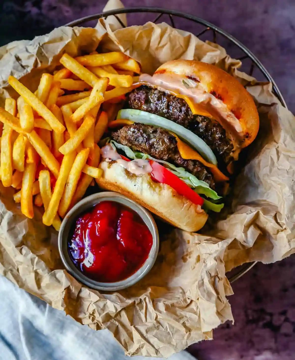 Classic Cheeseburger