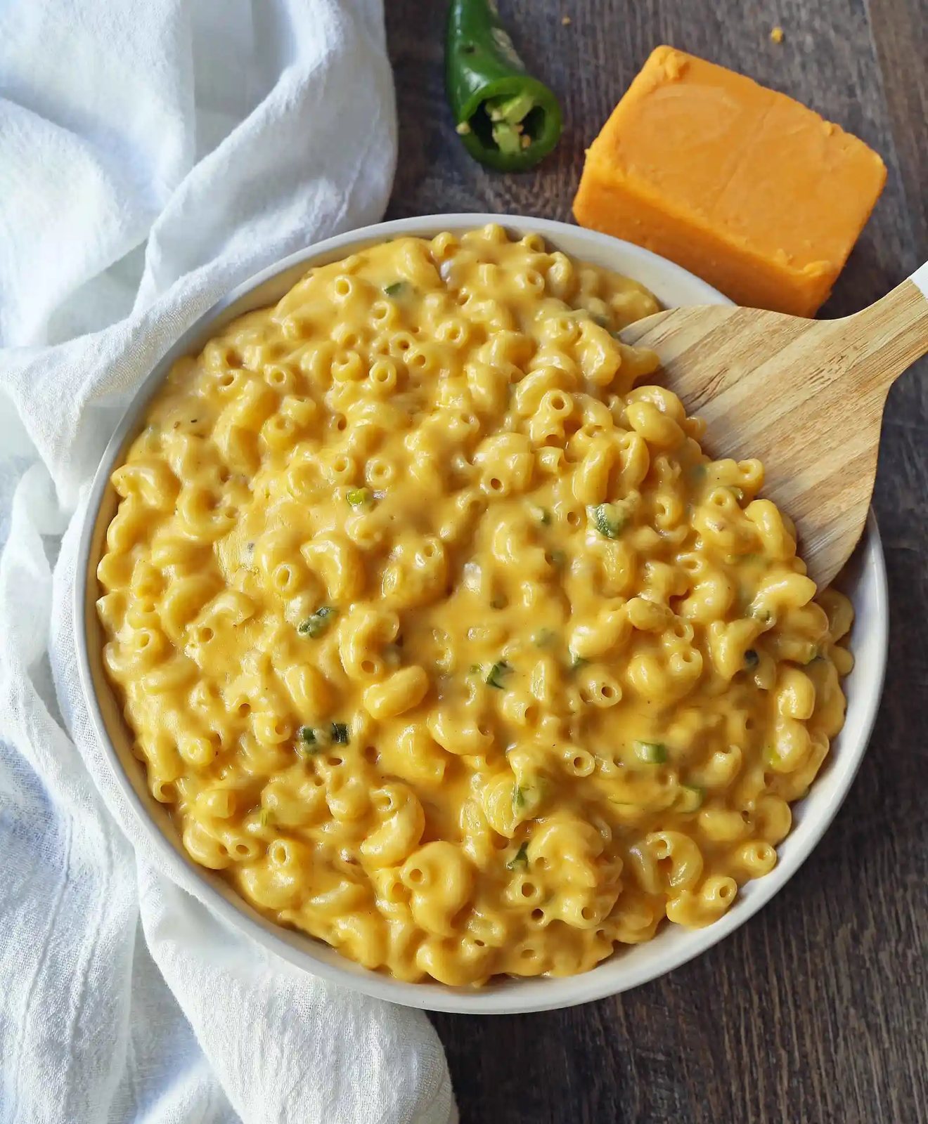 Creamy Jalapeno Macaroni and Cheese