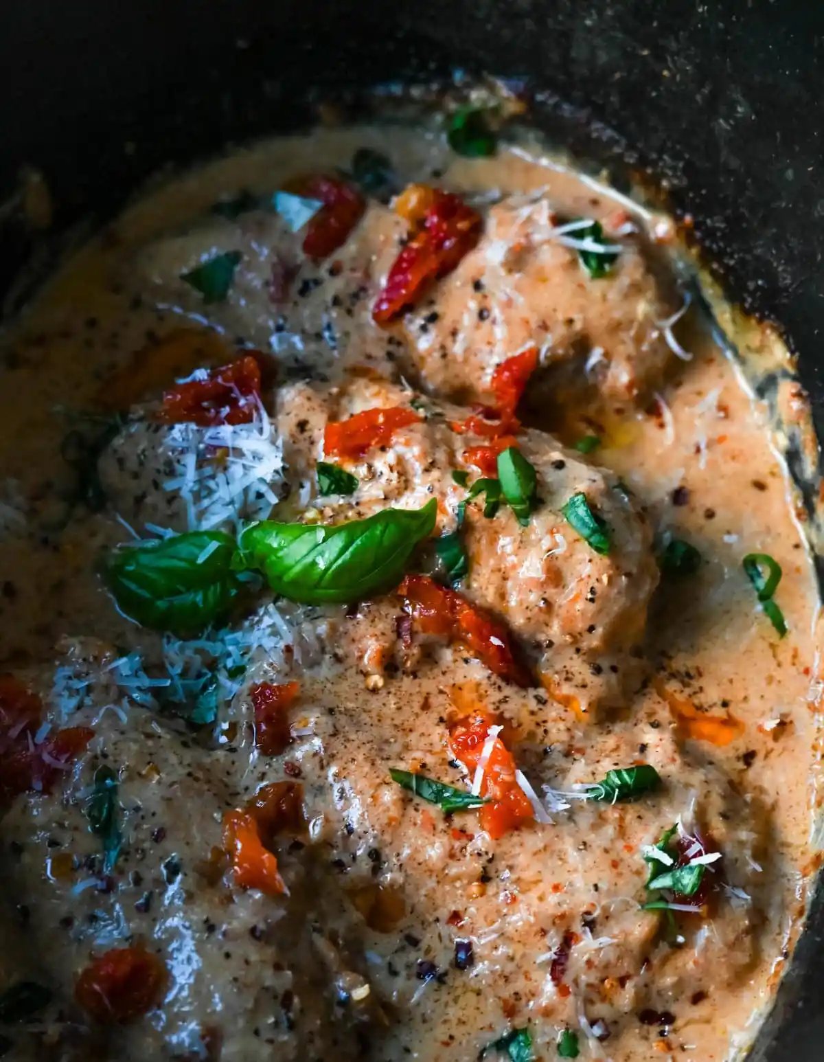 Crockpot Marry Me Chicken is a deliciously rich and creamy dish that is bursting with flavor. This slow cooker Marry Me Chicken is made with tender chicken simmers in a sauce made with garlic, sun-dried tomatoes, and Parmesan, creating a savory blend of tangy, herby, and cheesy goodness. The creamy sauce, with hints of sweetness from the sun-dried tomatoes and a touch of spice, coats every bite, making it irresistible.