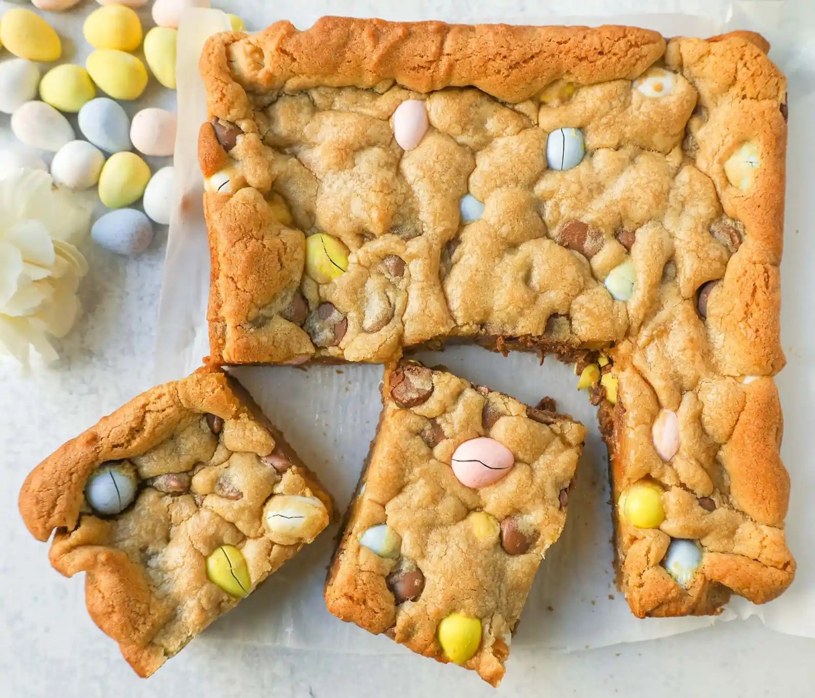 Easter Cadbury Mini Egg Blondies