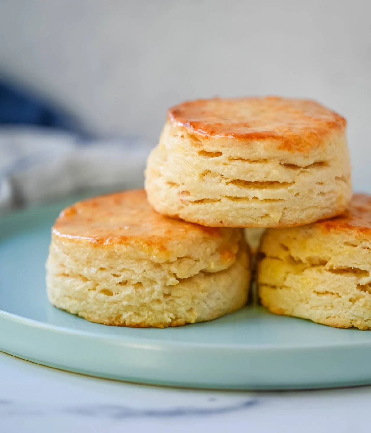 Easy Buttermilk Biscuits (flaky + buttery)