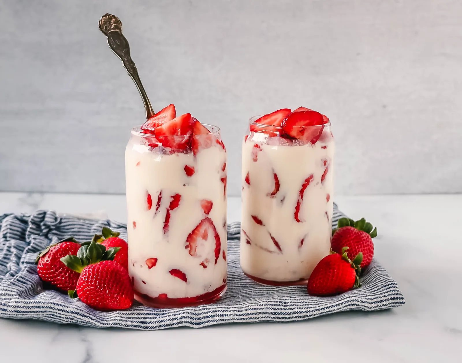 Fresas con Crema (Strawberries and Cream)