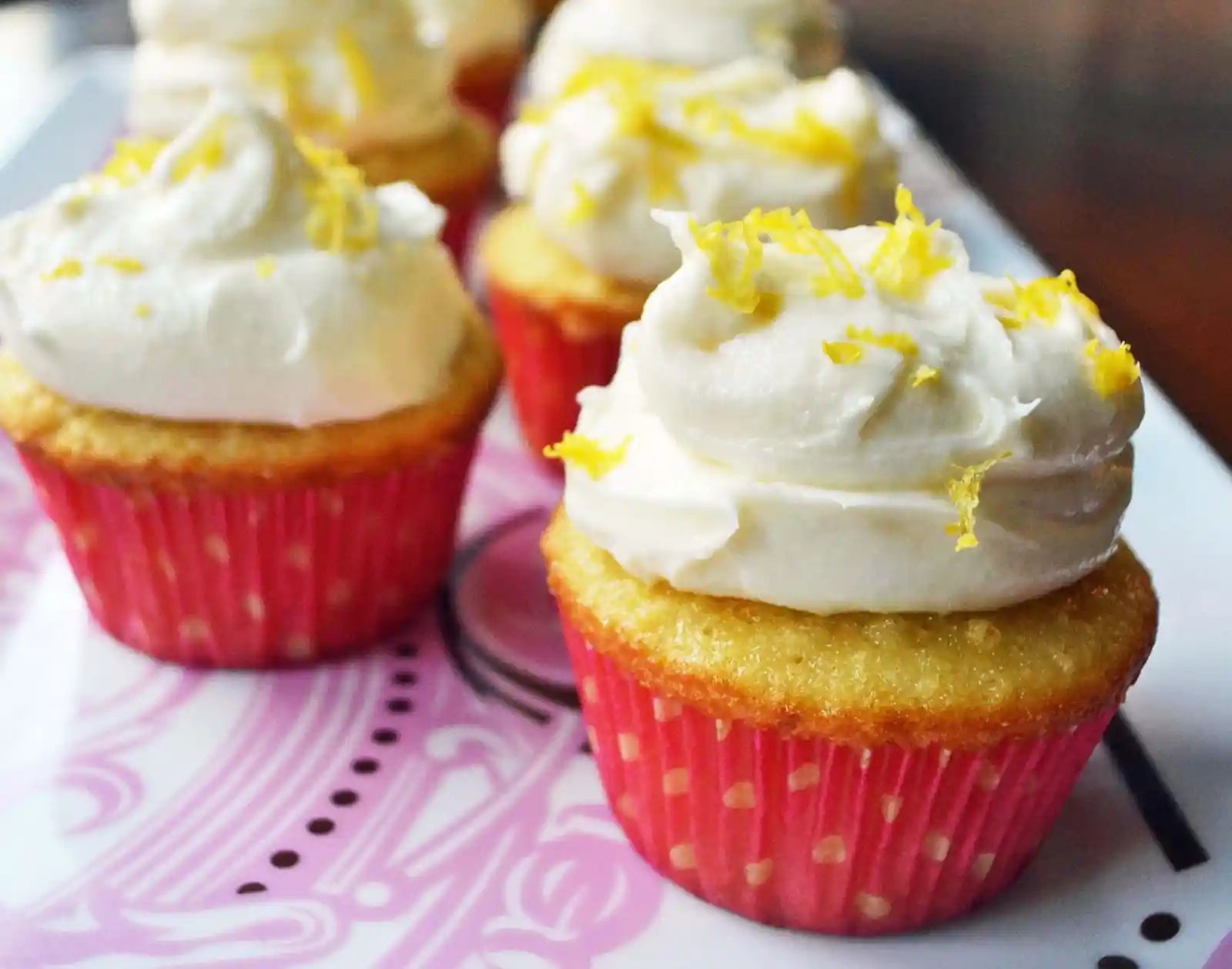 Italian Lemon Cupcakes with Sweet Ricotta Cream by Modern Honey - www.modernhoney.com