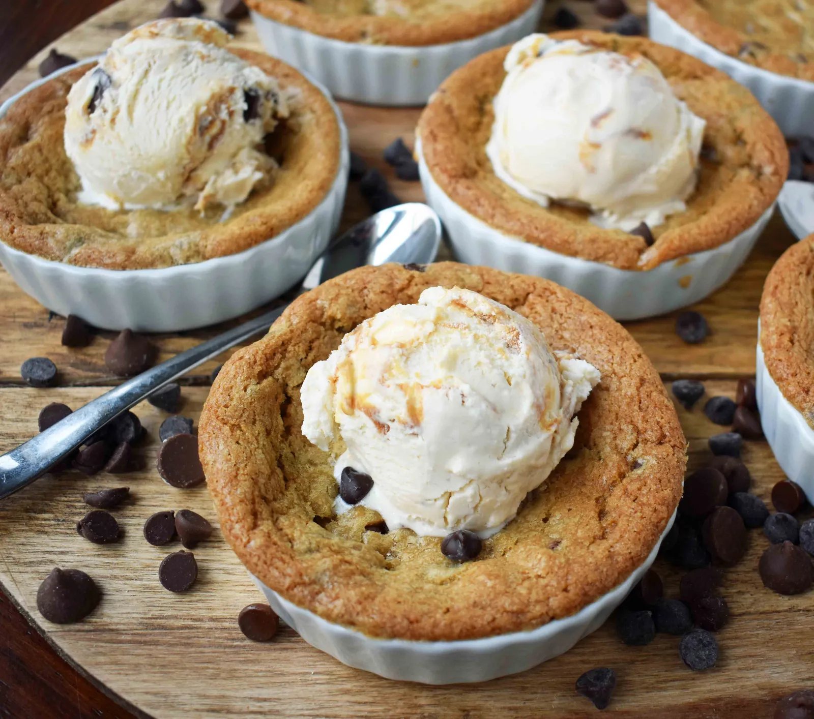 Mini Individual Chocolate Chip Cookie Sundae (Pizookie)