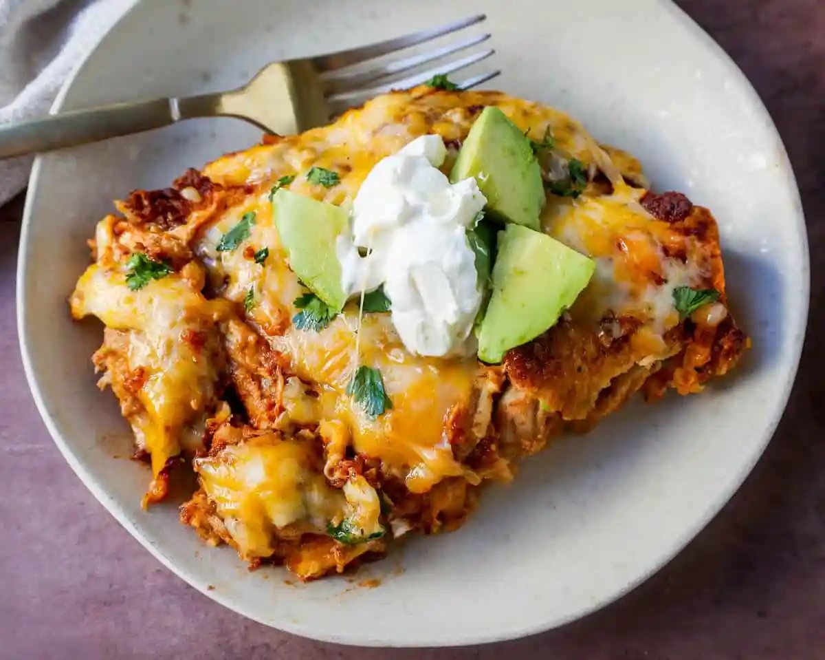 Chicken Enchiladas with Red Sauce