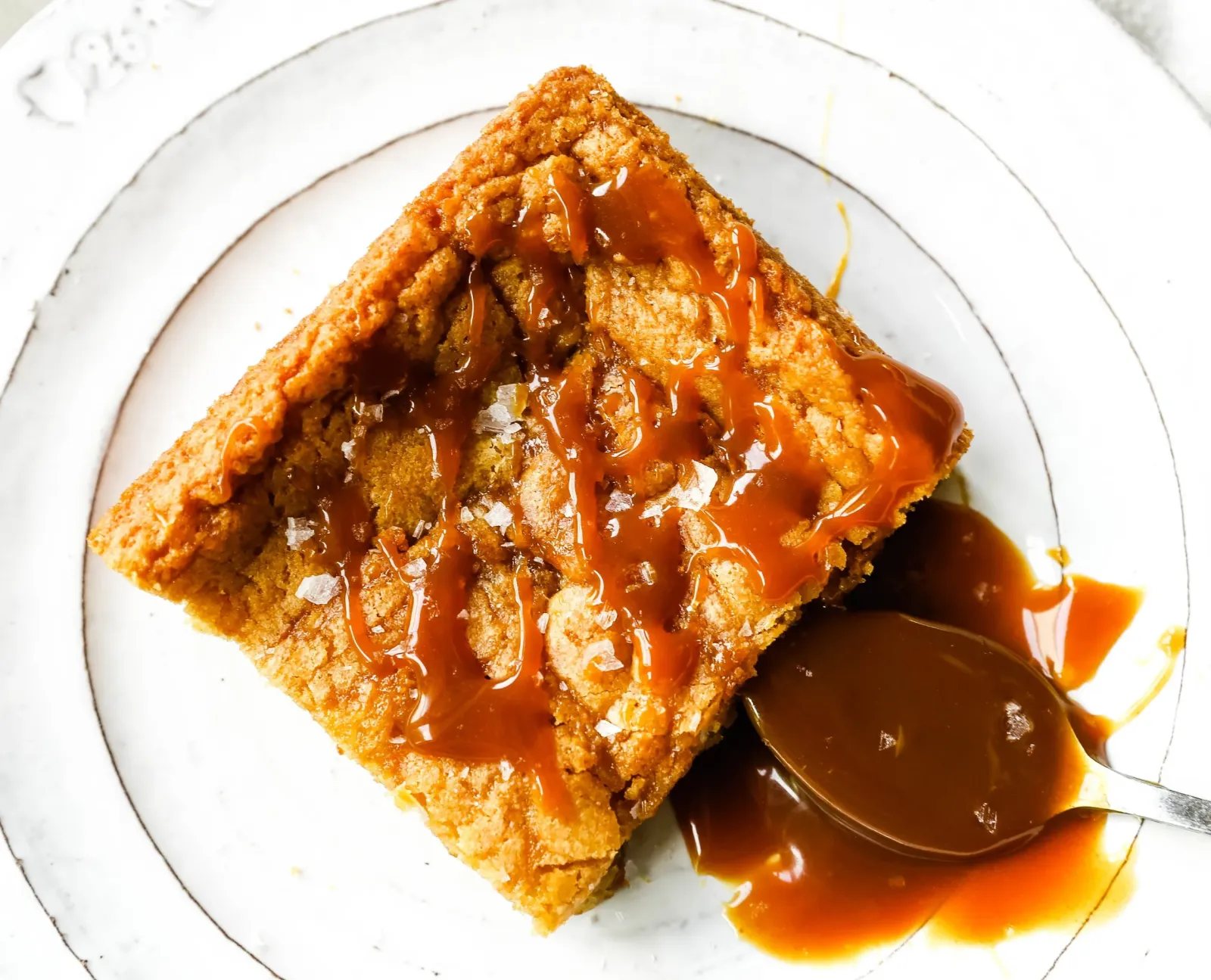 Salted Caramel Blondies