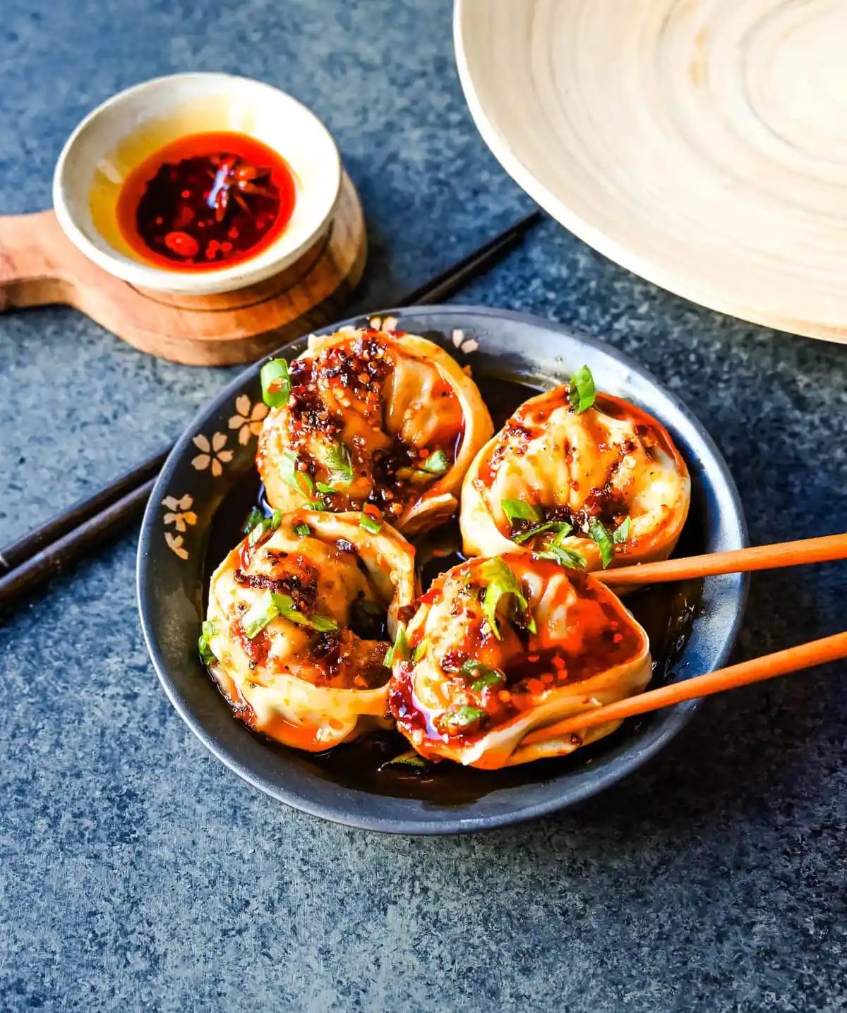 Spicy Wonton Dumplings with Spicy Chili Sauce