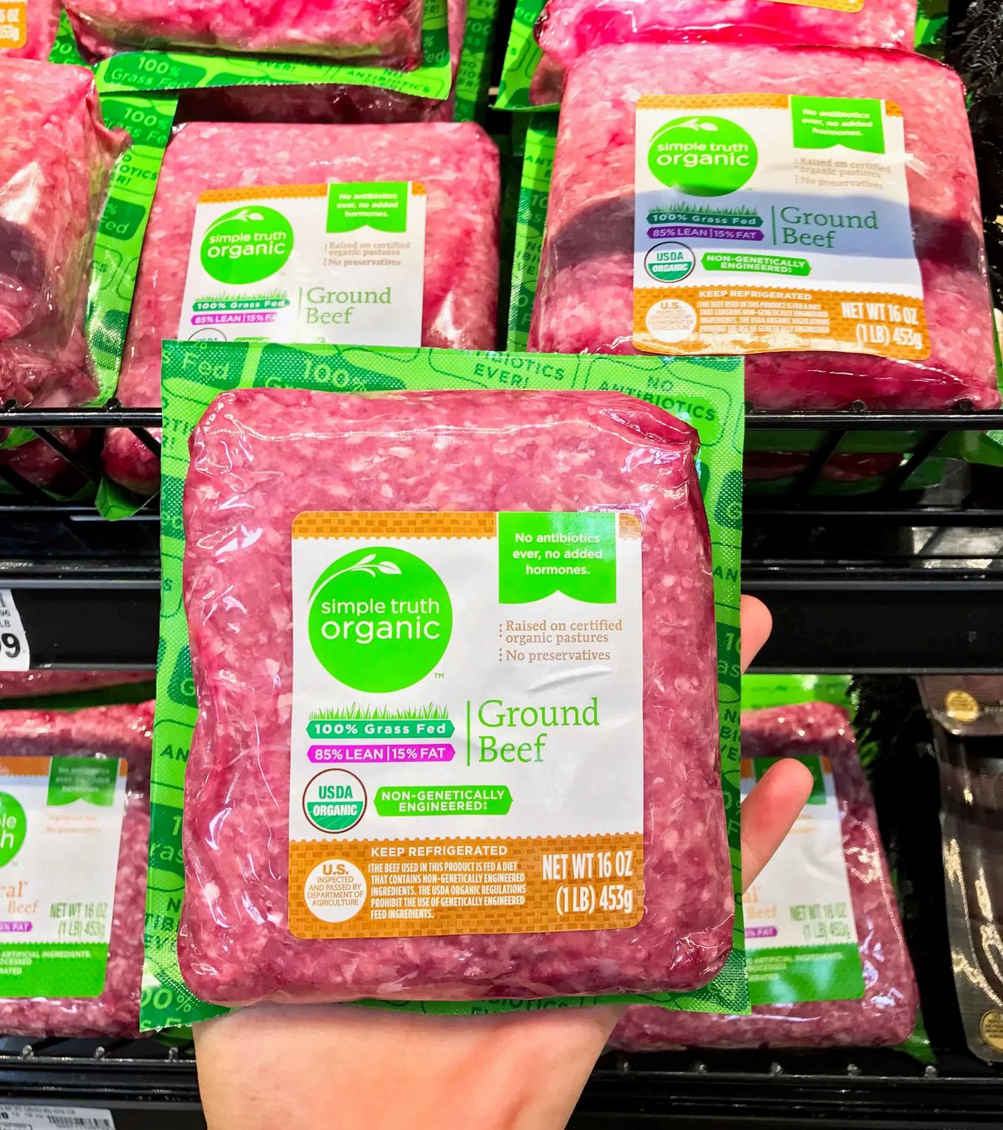 Sweet and Spicy Hawaiian Burger by Modern Honey using Simple Truth Organic Grass-fed Beef. www.modernhoney.com
