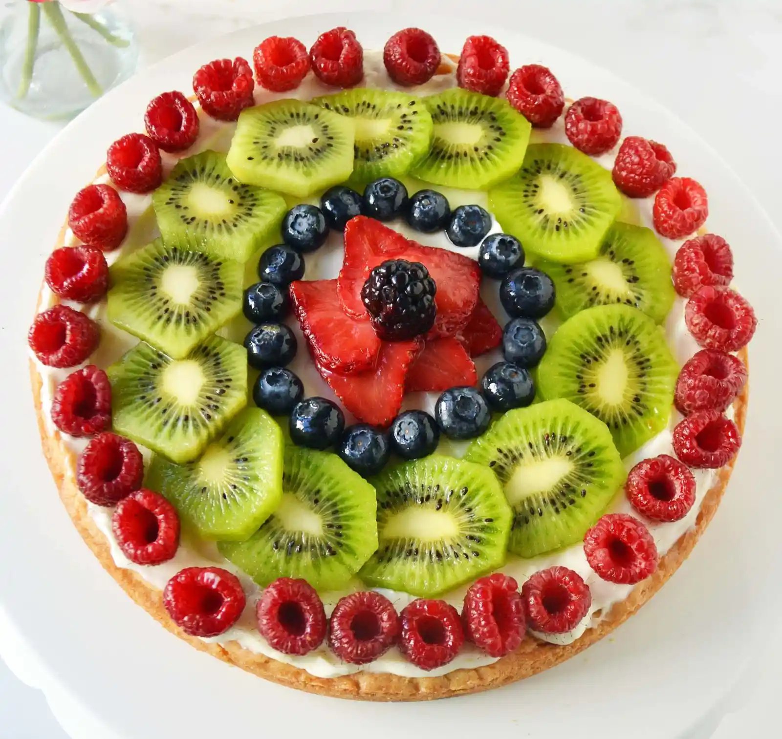 White Chocolate Macadamia Fruit Pizza Tart
