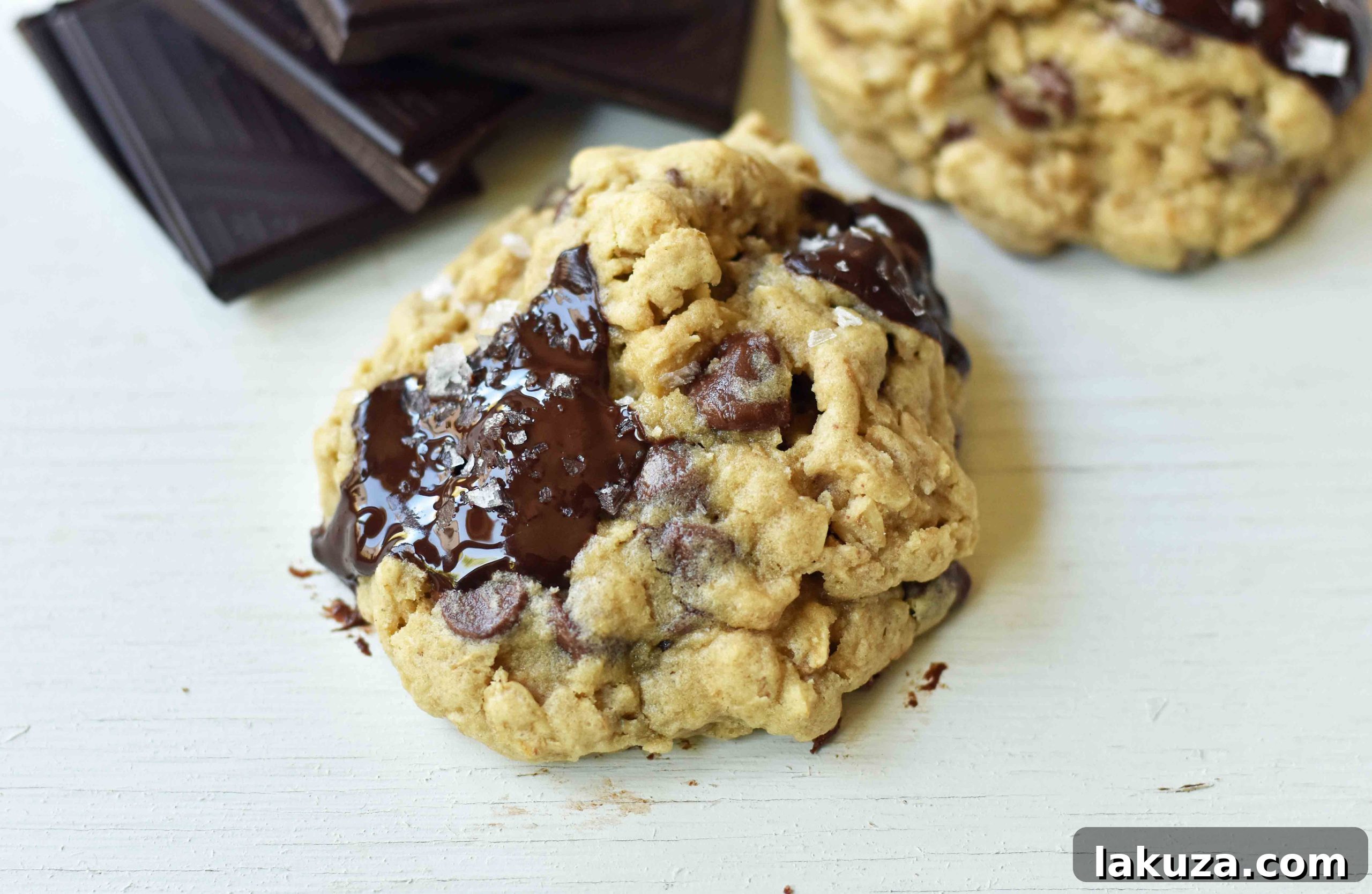 Gluten-Free Chocolate Chip Oatmeal Cookies. How to make the best gluten-free cookies. Perfect Gluten-Free Chocolate Chip Cookies. Homemade gluten free oatmeal chocolate chip cookies.