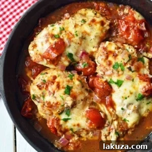 Baked Caprese Chicken - A quick and easy 30-minute Italian chicken dinner.