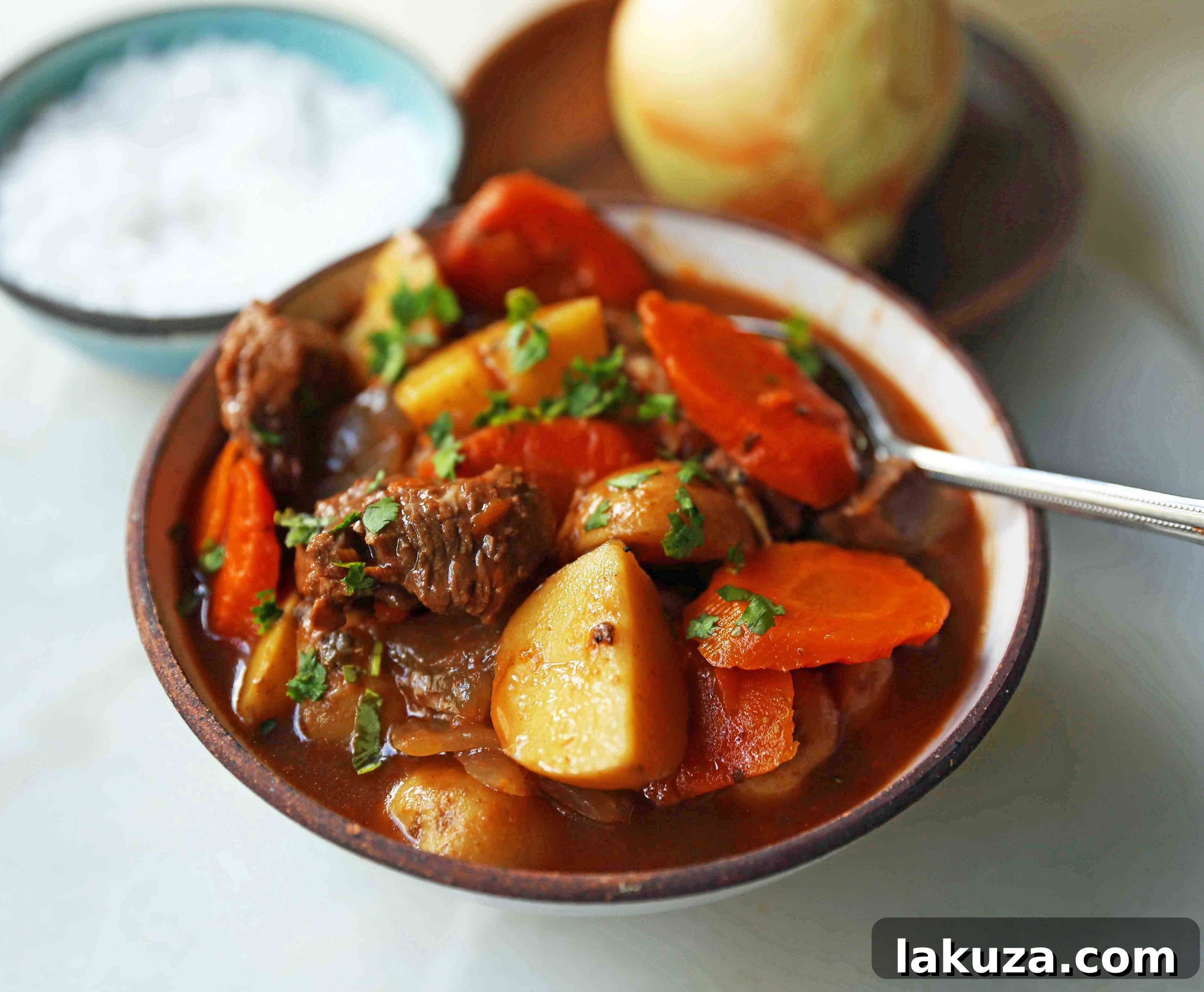 Healthy Beef Stew Recipe featuring lean beef, creamy Yukon Gold potatoes, carrots, and onions in a flavorful broth, perfect for slow cooking.