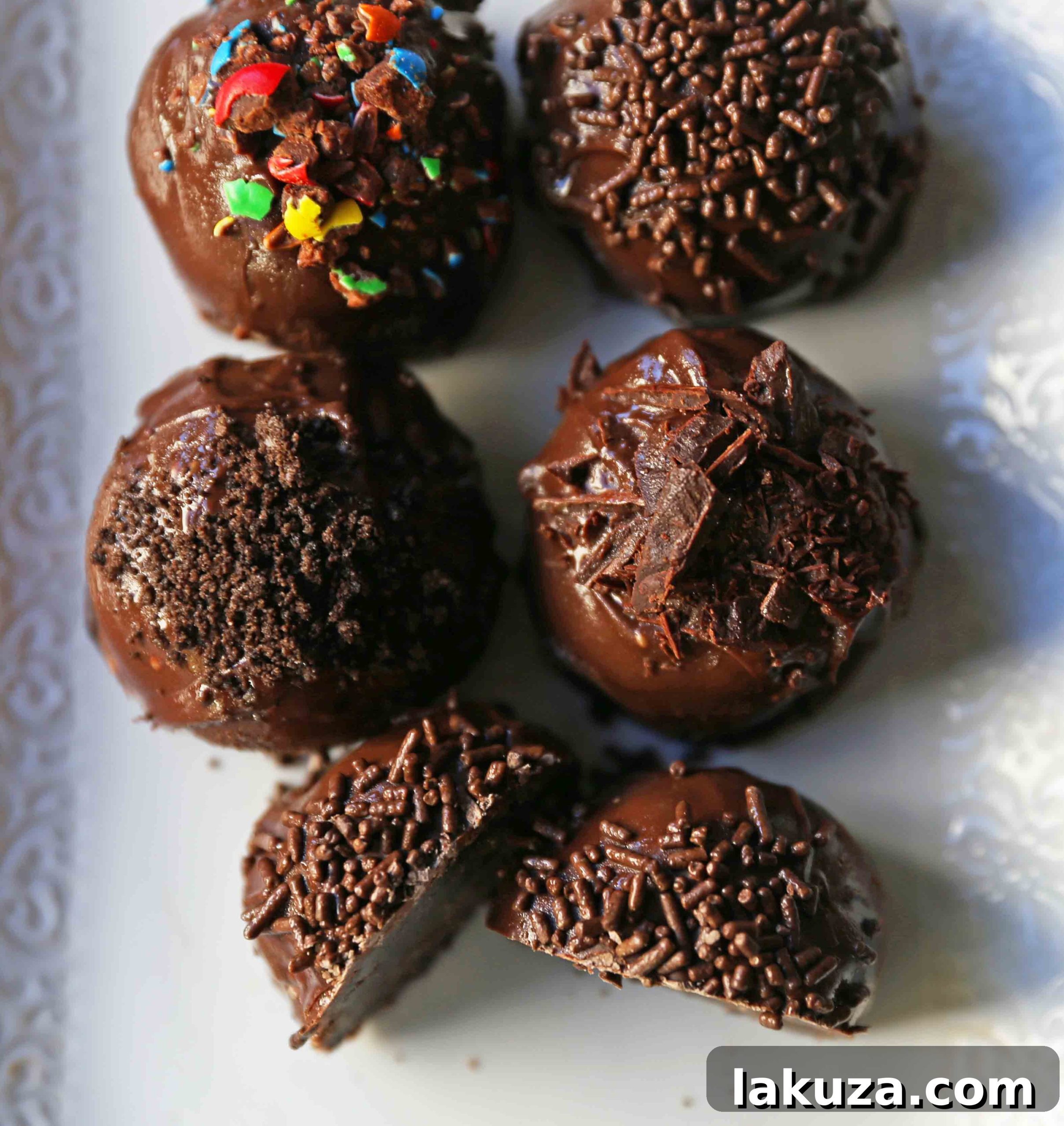 Creamy Oreo Bliss 7 Delicious Oreo truffles with various toppings for different flavor variations.