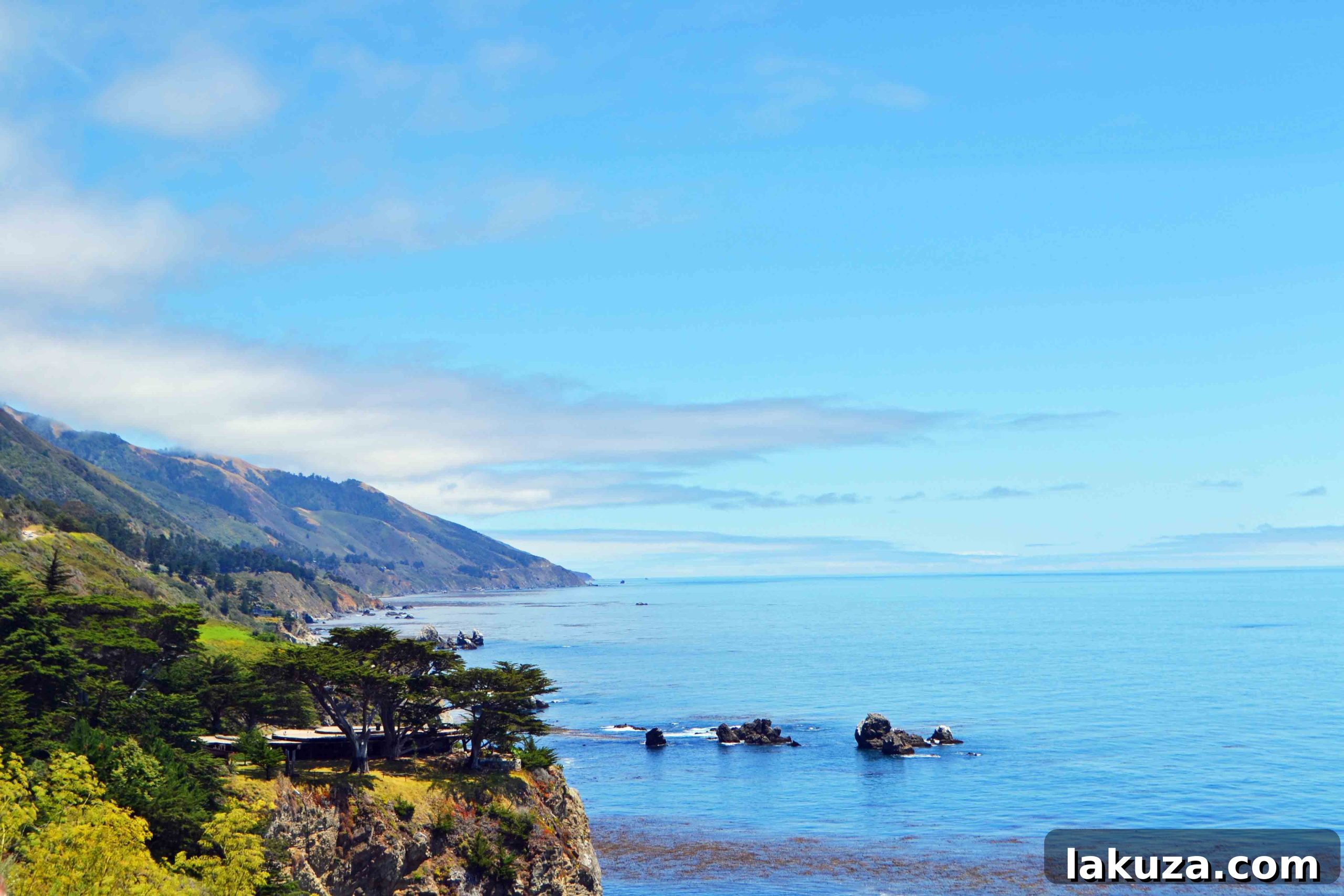 Ultimate California Pacific Coast Highway 1 Road Trip 13 Big Sur California Pacific Coast Highway 1 Road Trip Guide by Modern Honey. www.modernhoney.com