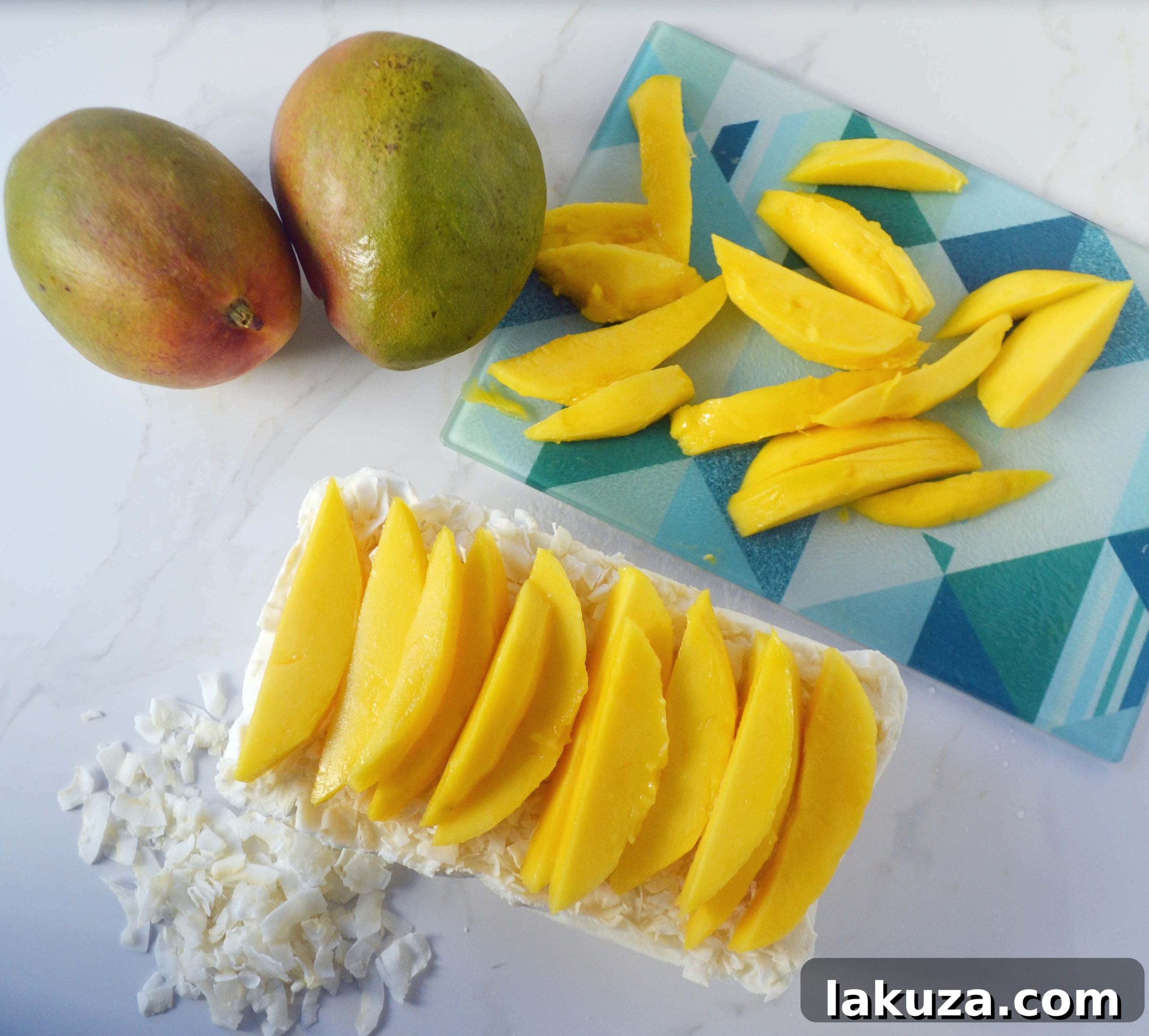 No-Churn Coconut Ice Cream with Fresh Mango by Modern Honey l www.modernhoney.com