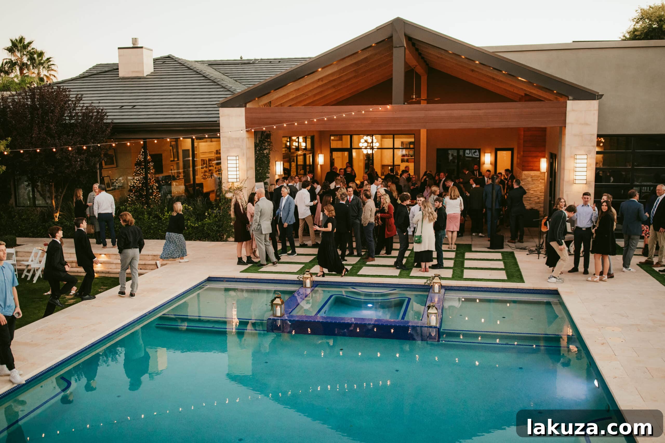 Group photo of wedding guests and family