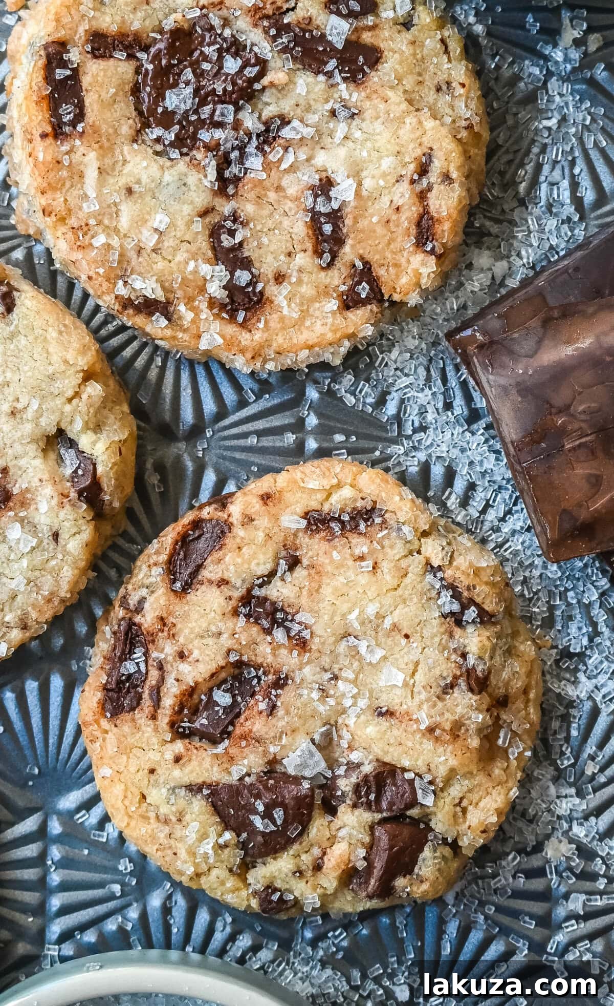 80 Irresistible Christmas Cookie Recipes 41 Salted Chocolate Chunk Shortbread Cookies: buttery, crumbly shortbread with rich chocolate chunks and flaky sea salt. A perfect balance of sweet, salty, and melt-in-your-mouth texture!