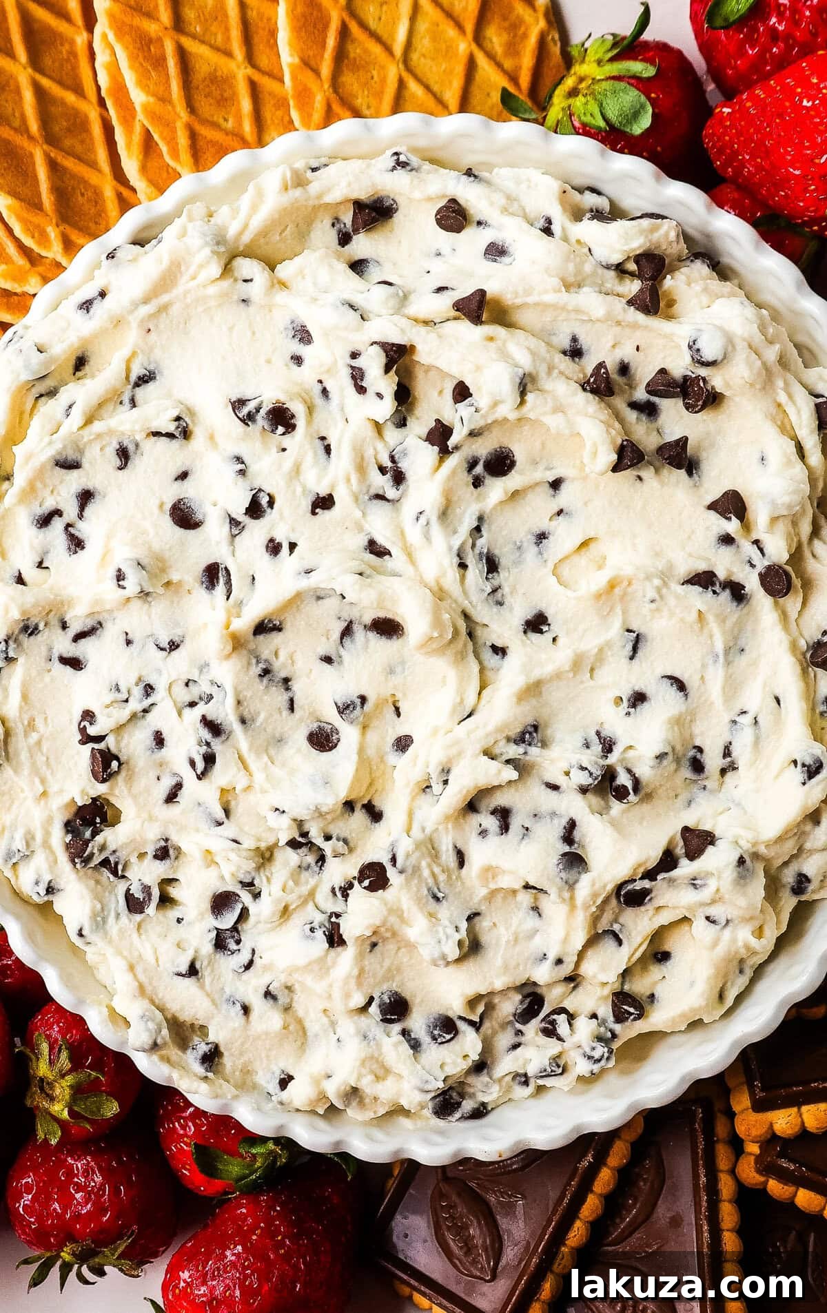 Cannoli Cream Delight 4 How to make homemade cannoli dip with ricotta cheese, mascarpone or cream cheese, powdered sugar, brown sugar, vanilla, and mini chocolate chips. The taste of the Trader Joe's cannoli dip but so much better!