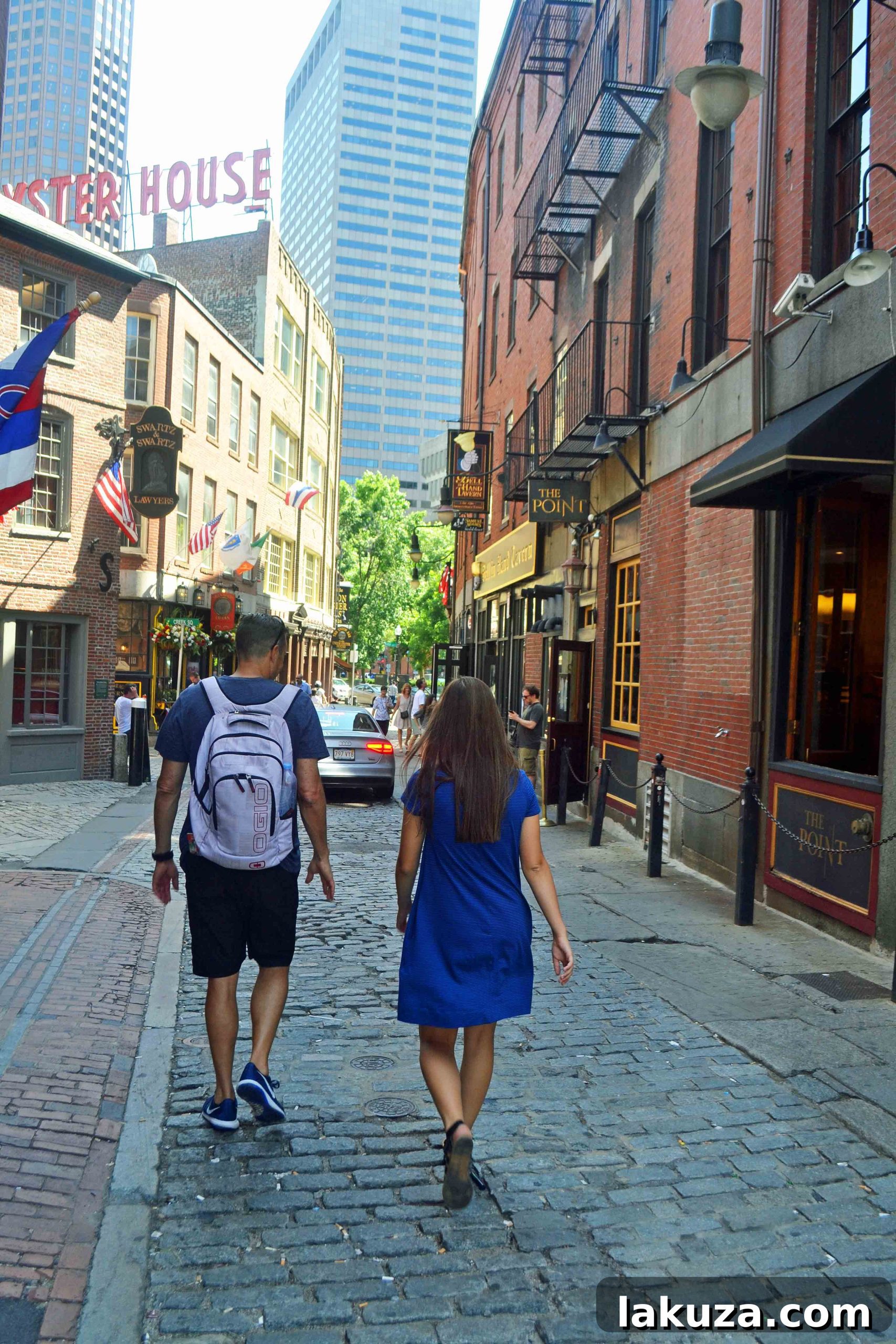 Explore Boston's Flavors and Unforgettable Sights 3 Picturesque street scene in historic Boston with colonial-era architecture