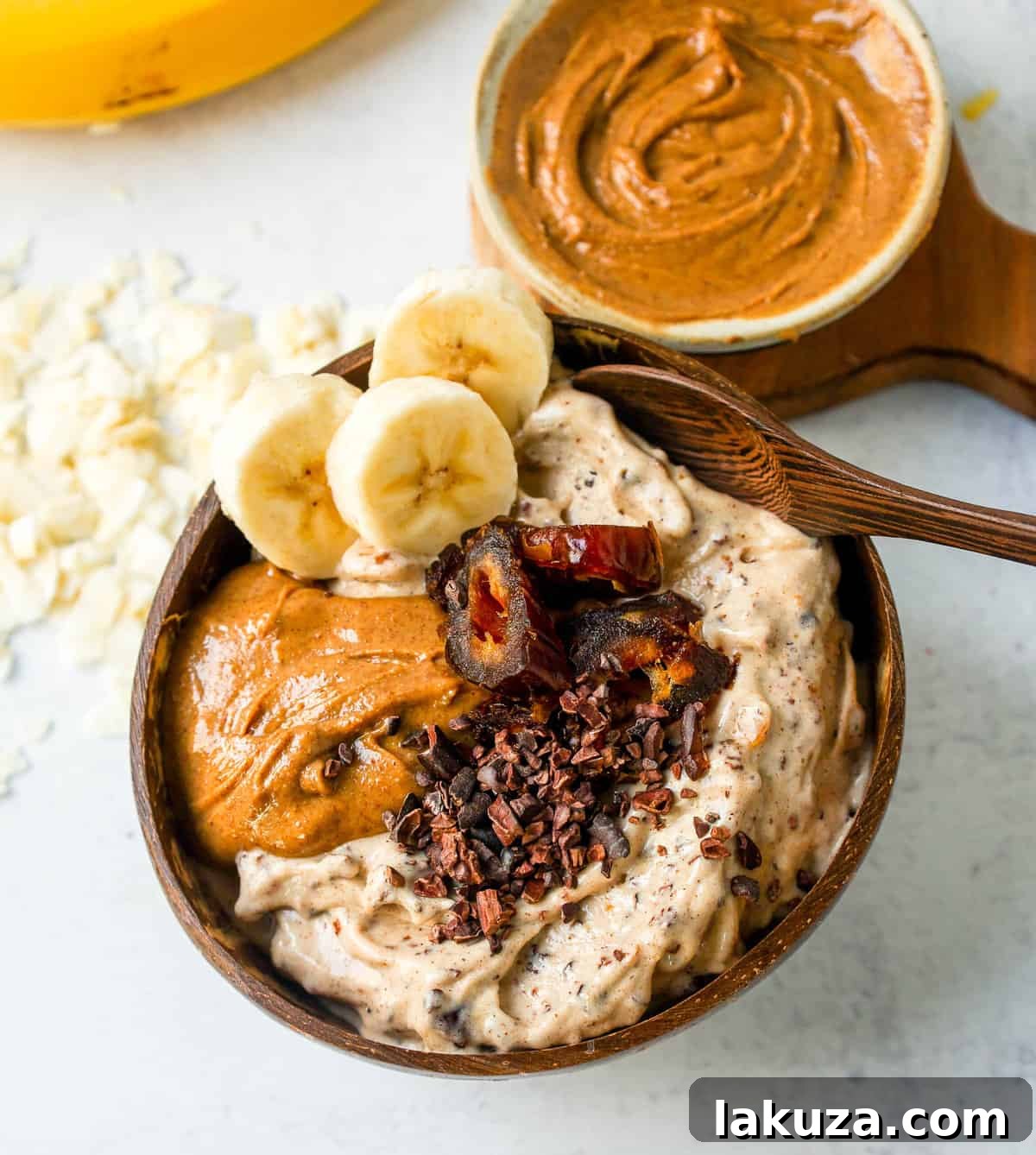 Four Fabulously Easy Smoothie Bowls 3 Chunky Monkey Chocolate Peanut Butter Banana Smoothie Bowl: This one is for all of my peanut butter lovers out there! This is my chunky, crunchy, creamy, nutty peanut butter smoothie bowl.