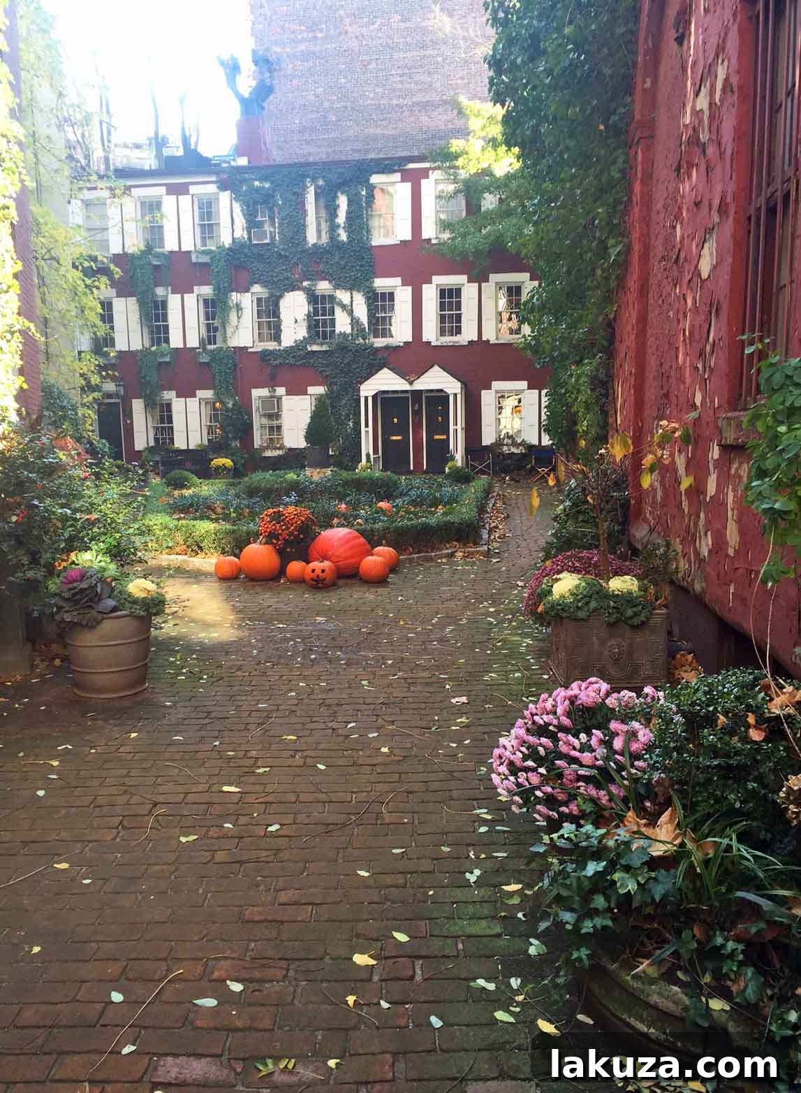 Top Bites and Sights in the Big Apple 17 Historic Street in Greenwich Village, New York City - Charming Neighborhoods