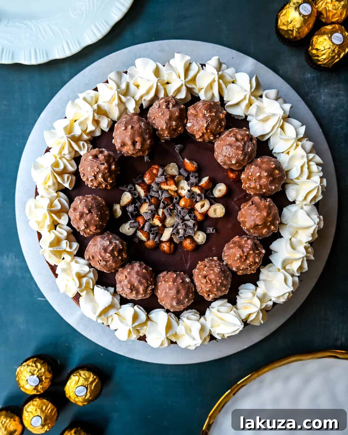 Decadent Nutella Dream Pie 5 Easy No-Bake Chocolate Nutella Cream Pie with an Oreo cookie crust. This creamy Nutella pie is so decadent and delicious!