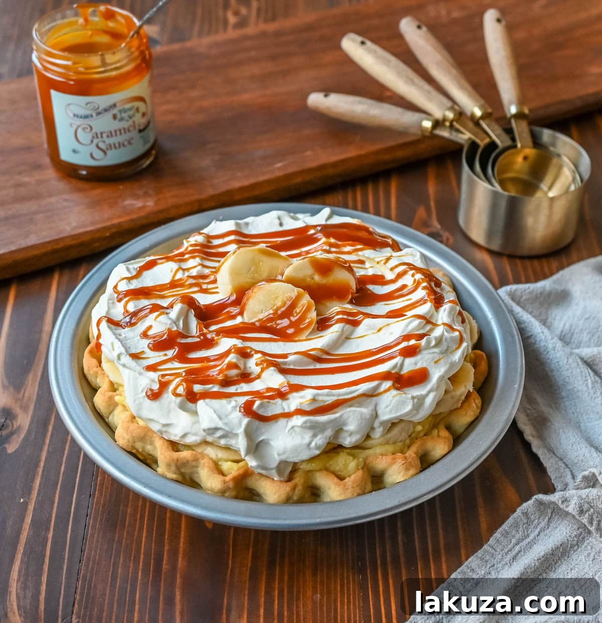 Salted Caramel Banana Cream Pie Perfection 6 This Caramel Banana Cream Pie is made with a Homemade custard, fresh bananas, and rich salted caramel in a buttery pie crust. The ultimate caramel banana cream pie!