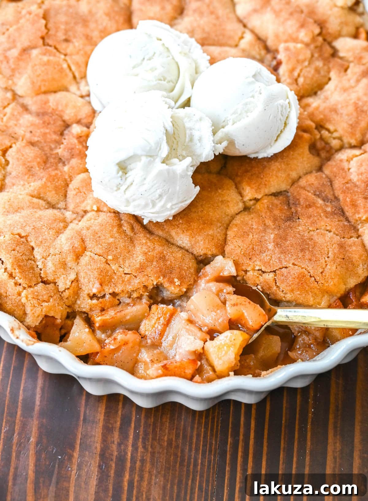 Homestyle Apple Cobbler 7 This Apple Cobbler recipe is made with fresh apples sauteed with butter, cinnamon, brown sugar, and apple cider and then baked with the most perfect topping that is sweet, crisp, and pairs perfectly with the fresh apples. This is the best apple cobbler recipe!