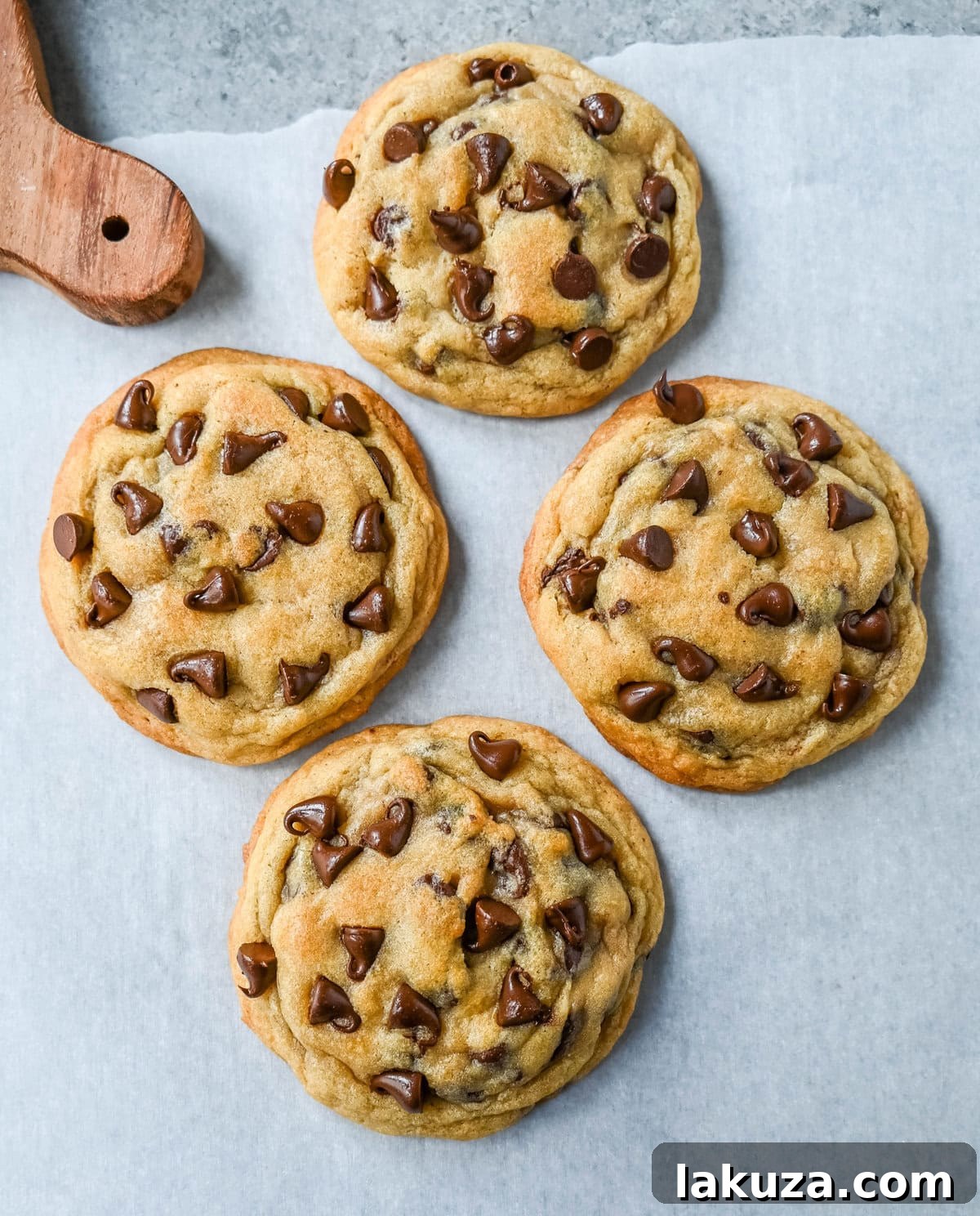 A final comparison image showing two different chocolate chip cookies, one made with generic ingredients and the other with premium ingredients, for a conclusive visual assessment.