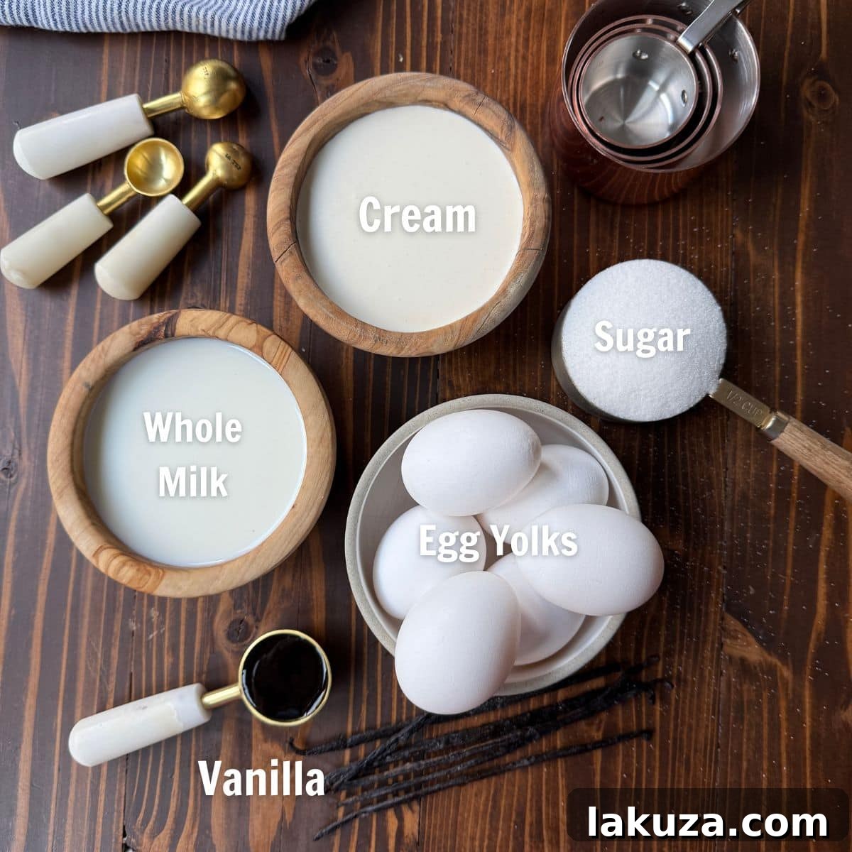 Vanilla Creme Anglaise for Bread Pudding 3 Vanilla Sauce Ingredients (Creme Anglaise Ingredients). How to make the best vanilla sauce perfect for bread pudding or other desserts. This simple creme anglaise is a rich, vanilla custard sauce made with cream, milk, egg yolks, sugar, and vanilla. It is an easy vanilla sauce recipe but adds so much creamy decadence to desserts.