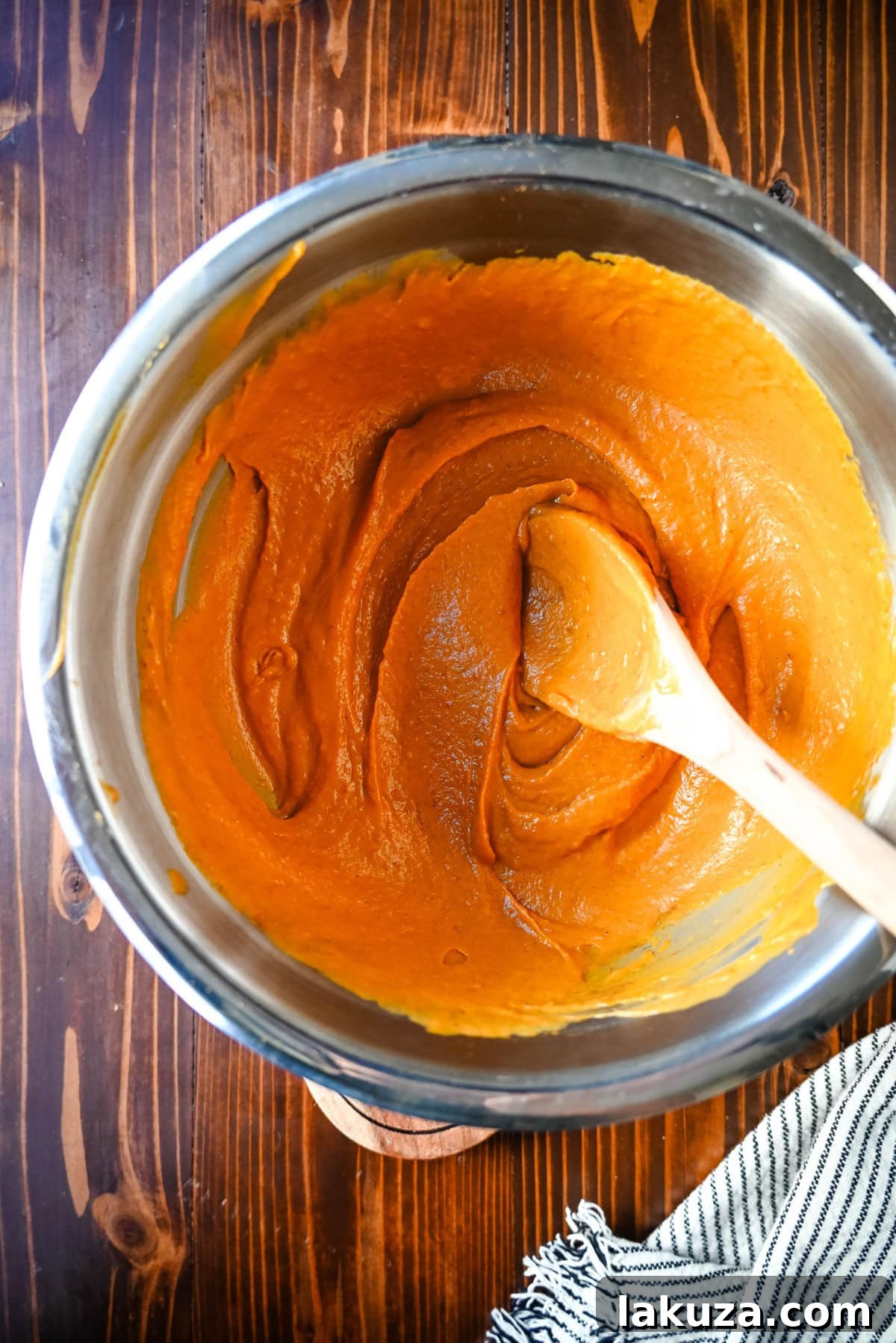 Golden Harvest Hillys Pumpkin Caramel Pie 10 Smooth and creamy pumpkin white chocolate ganache, ready to fill the pie.