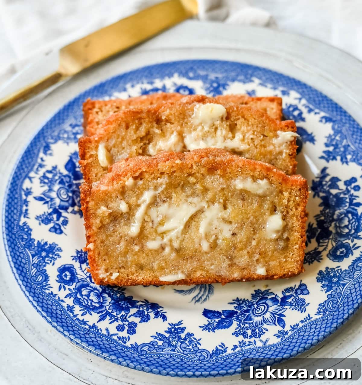 Ultimate Banana Bread Perfection 5 Bowl of mashed ripe bananas, a key ingredient for moist banana bread.