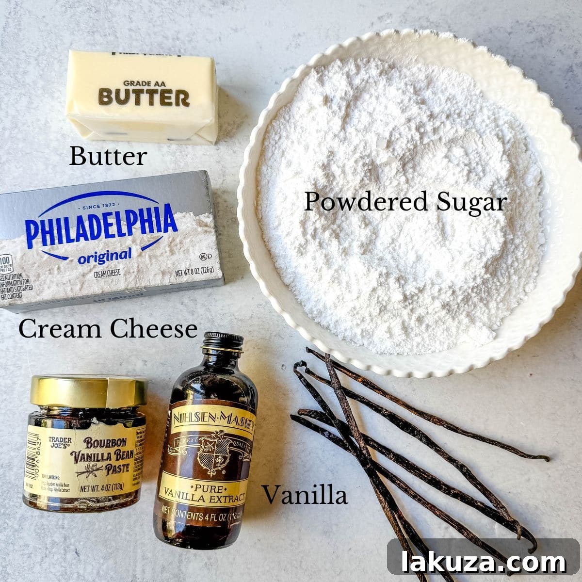 Heavenly Cream Cheese Frosting 4 What ingredients do you need to make cream cheese frosting? You only need 4 ingredients to make homemade cream cheese frosting -- butter, cream cheese, powdered sugar, and vanilla extract.