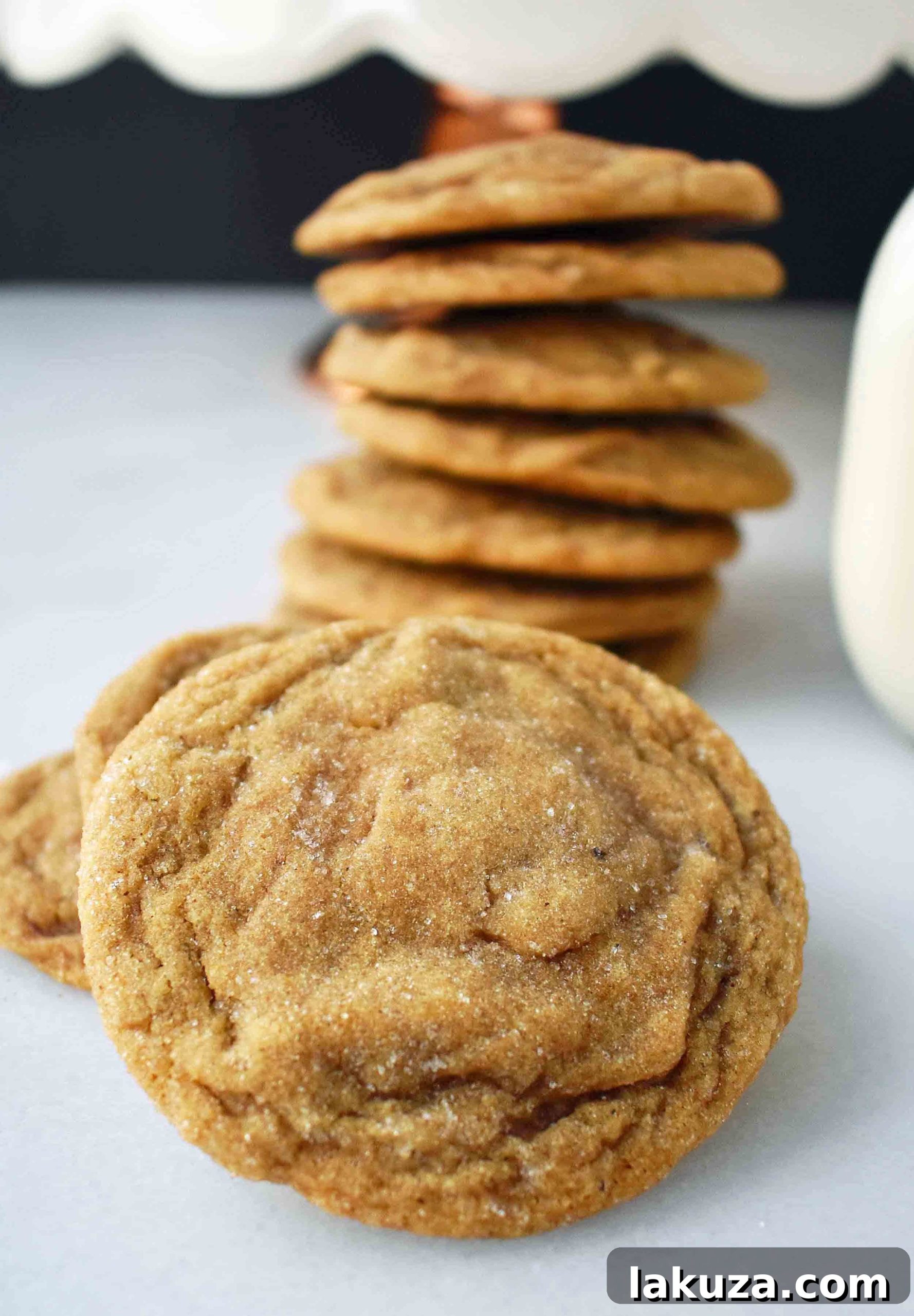Soft Chewy Molasses Ginger Cookies. How to make the best ever soft molasses gingersnap cookies. The perfect gingerbread cookies. www.modernhoney.com #gingersnaps #molassescookies #softmolassescookies