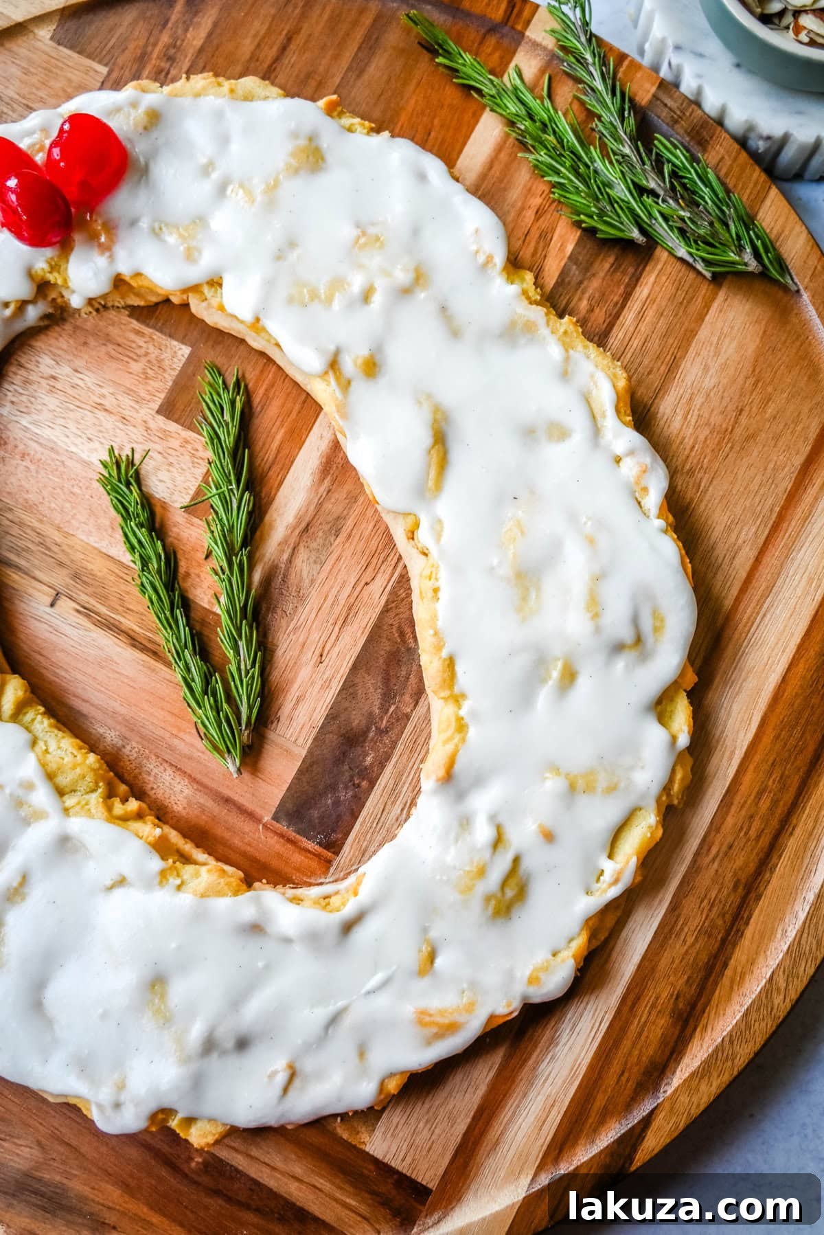 Danish Kringle wreath. How to make a Danish kringle