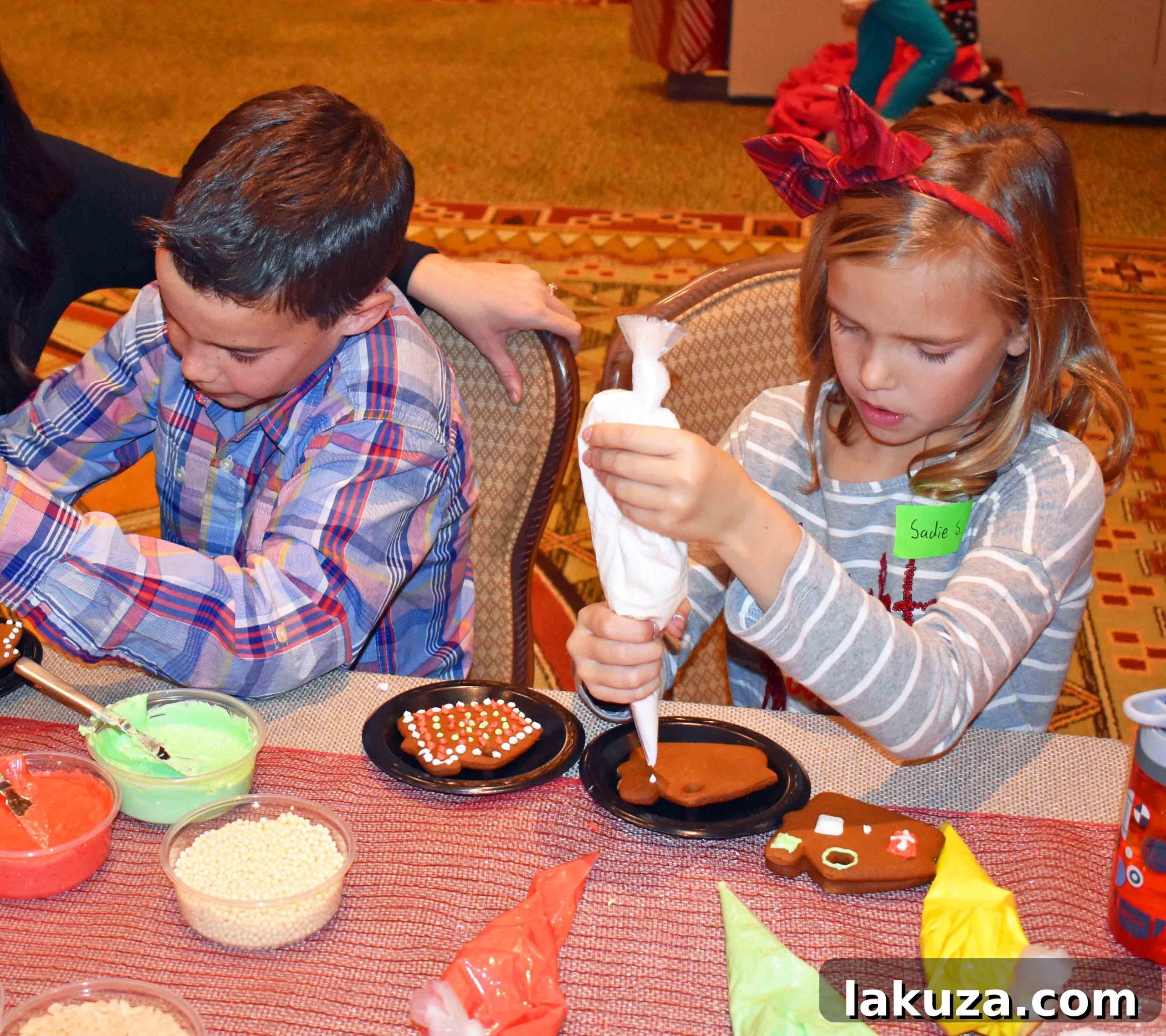 Arizona Four Seasons Christmas Homemade Hot Chocolate Delights 22 Gingerbread Cookie Decoration Station at Four Seasons