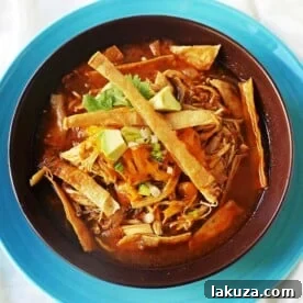 Chicken Tortilla Soup. The Best Homemade Chicken Tortilla Soup Recipe. Flavorful, easy chicken soup recipe. www.modernhoney.com #chickentortillasoup #tortillasoup #chickentortillasouprecipe