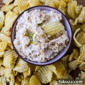French Onion Dip Recipe The best homemade French onion dip made with caramelized onions, sour cream, mayo, and cream cheese. The perfect French onion dip recipe! www.modernhoney.com #frenchoniondip #frenchonion #dip #diprecipe #dips #appetizer