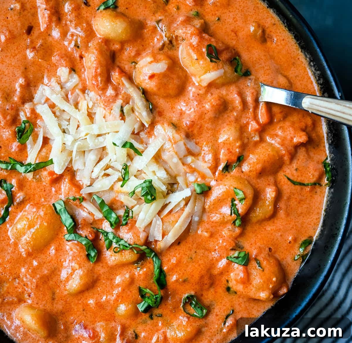 Creamy Vodka Gnocchi 4 This easy Gnocchi alla Vodka combines soft, tender gnocchi with a silky, tomato-cream vodka sauce that’s bursting with garlic, parmesan, and fresh basil. This Gnocchi with Tomato Cream Sauce is an easy weeknight dinner but it tastes like it is straight out of an Italian restaurant.