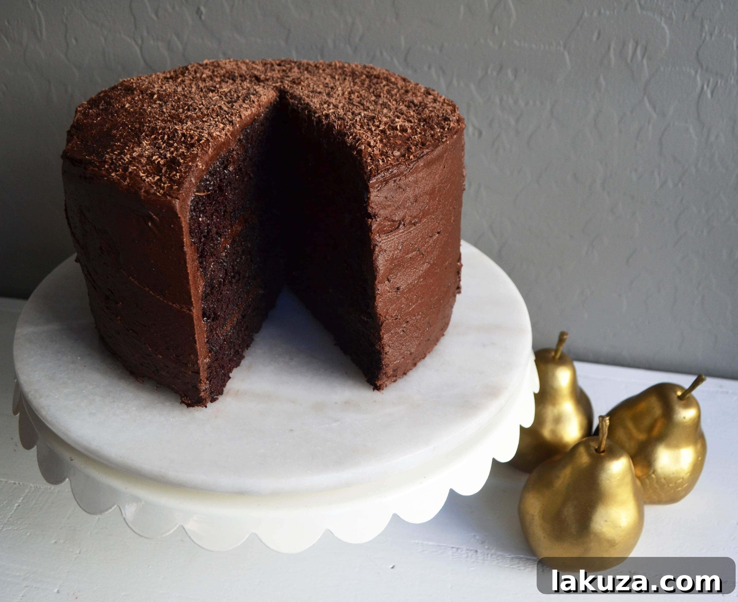 Head Over Heels Chocolate Cake 13 Love at First Sight Chocolate Cake by Modern Honey - www.modernhoney.com