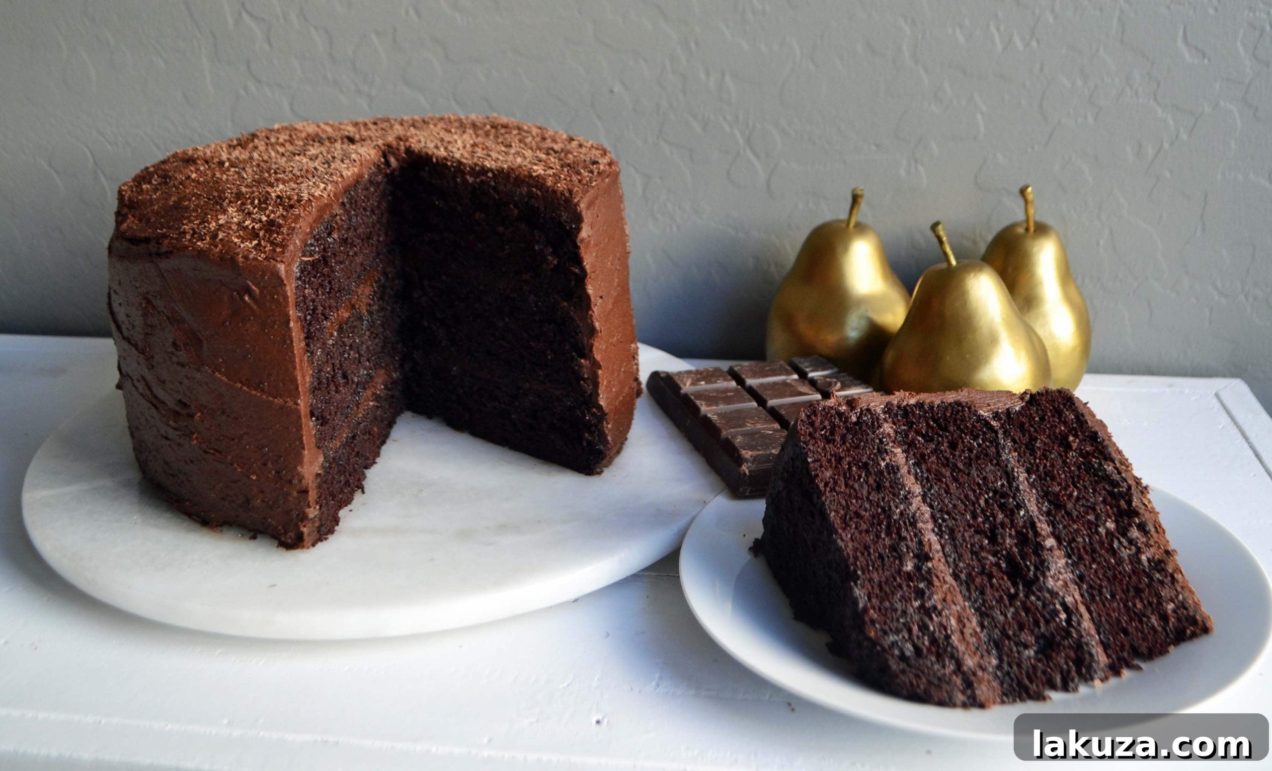 Head Over Heels Chocolate Cake 15 Love at First Sight Chocolate Cake by Modern Honey - www.modernhoney.com